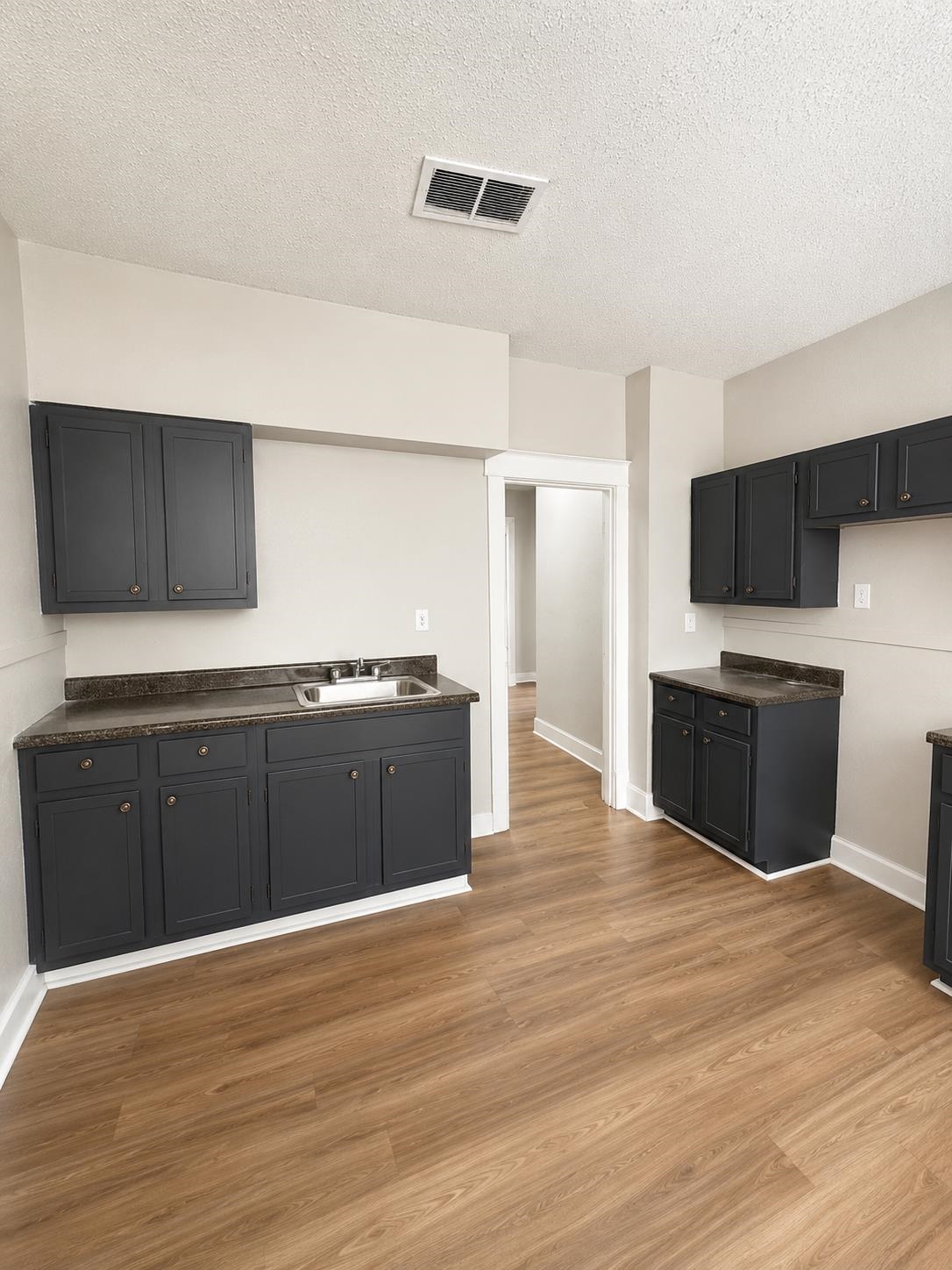 1075 Kney St Property Photo 6