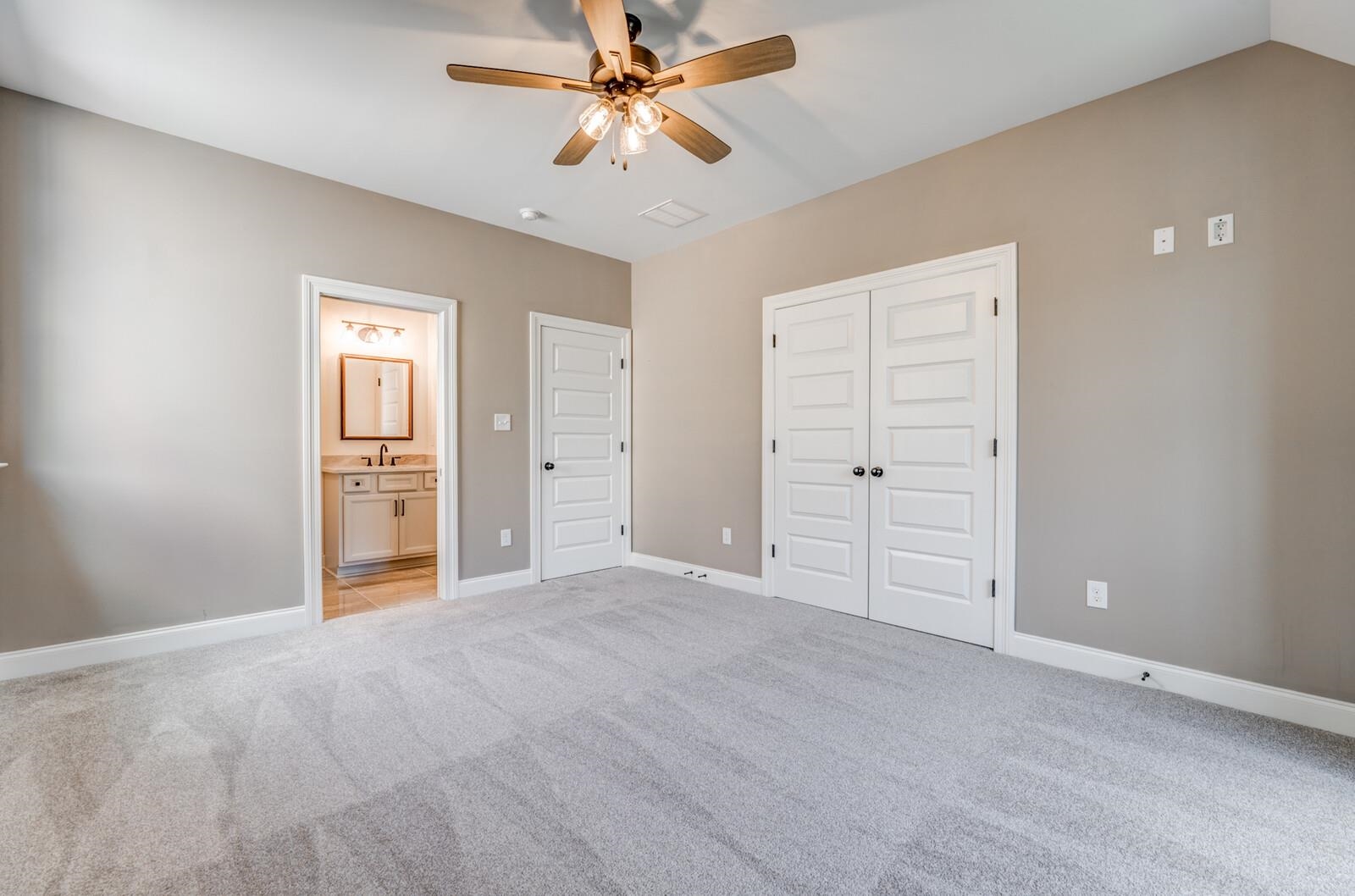 530 Valley Forge Ln Property Photo 18