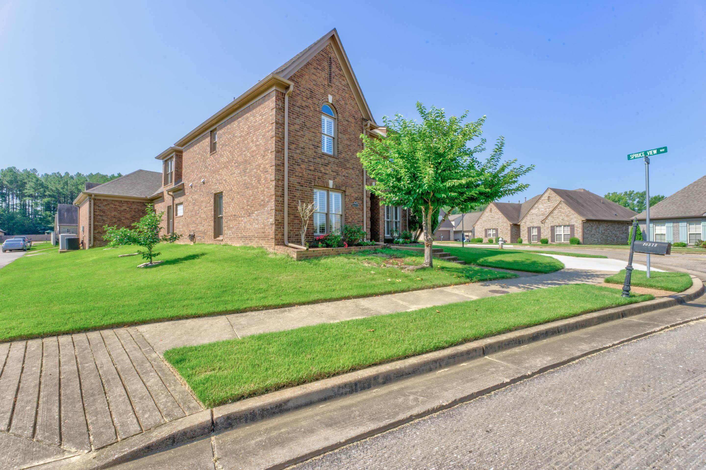 10373 Loblolly View Ln Property Photo 2