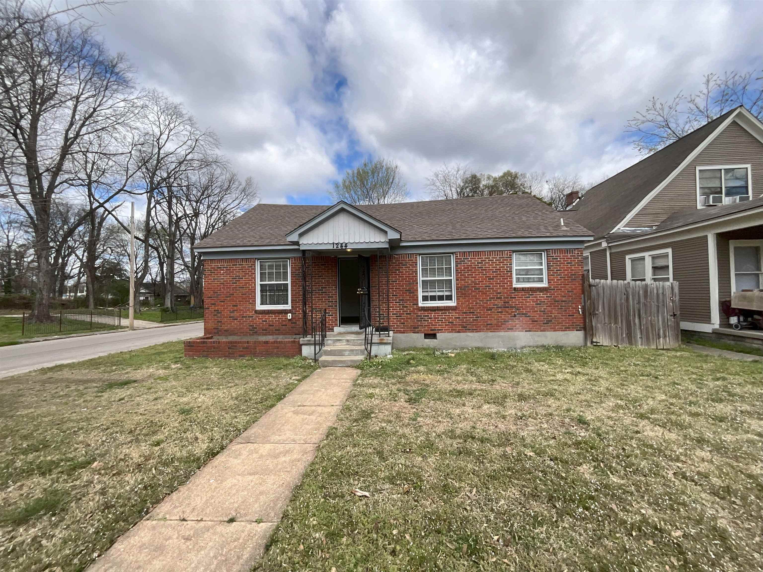1244 TUTWILER ST Property Photo 1
