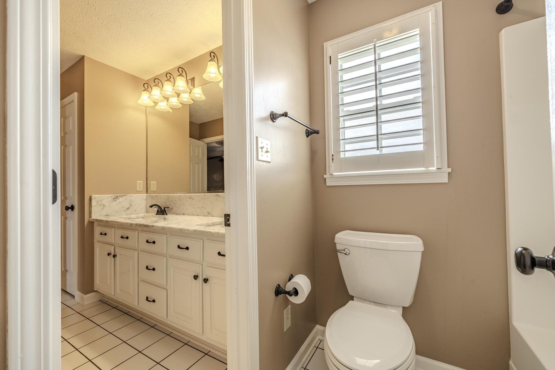 565 Bowen Dr Property Photo 22