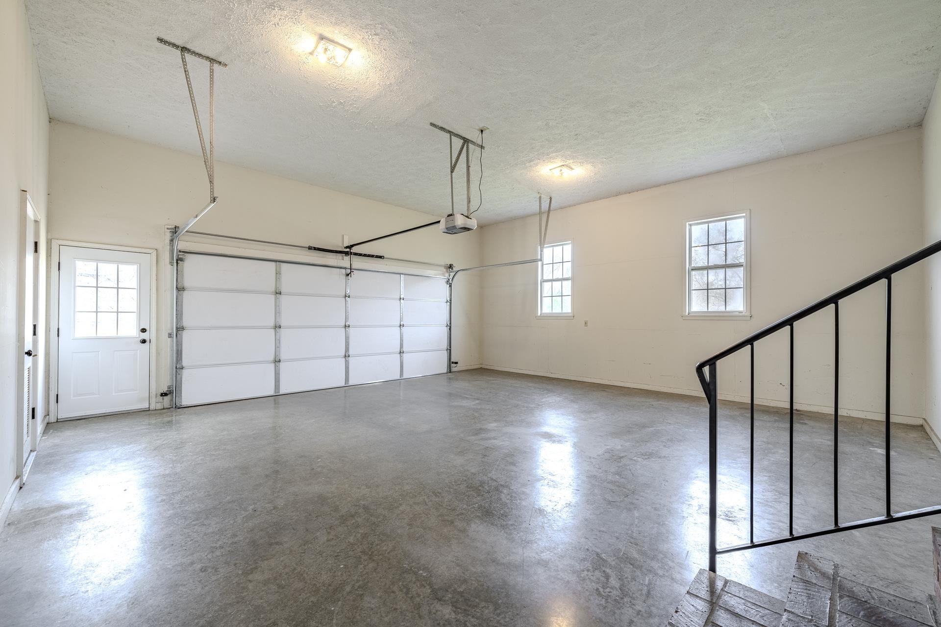 565 Bowen Dr Property Photo 34
