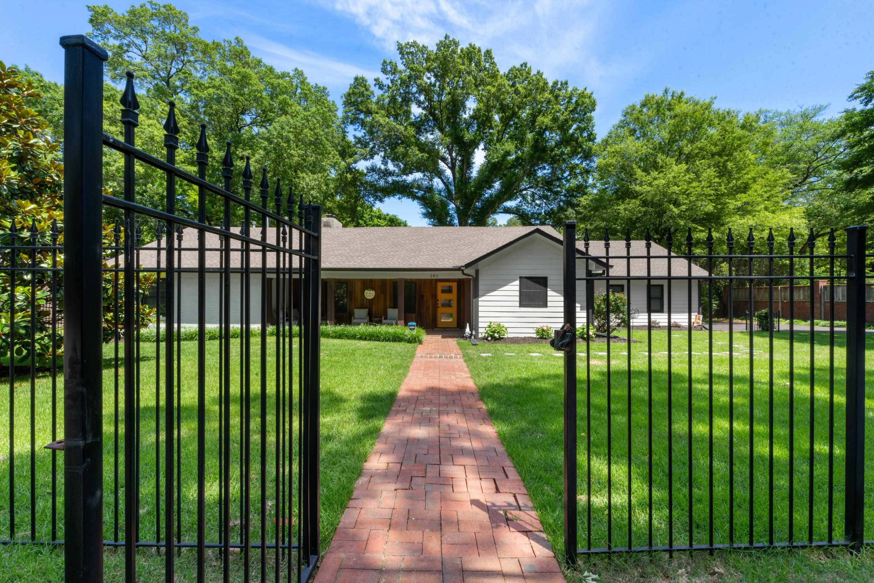 260 S Fenwick Rd Property Photo 4