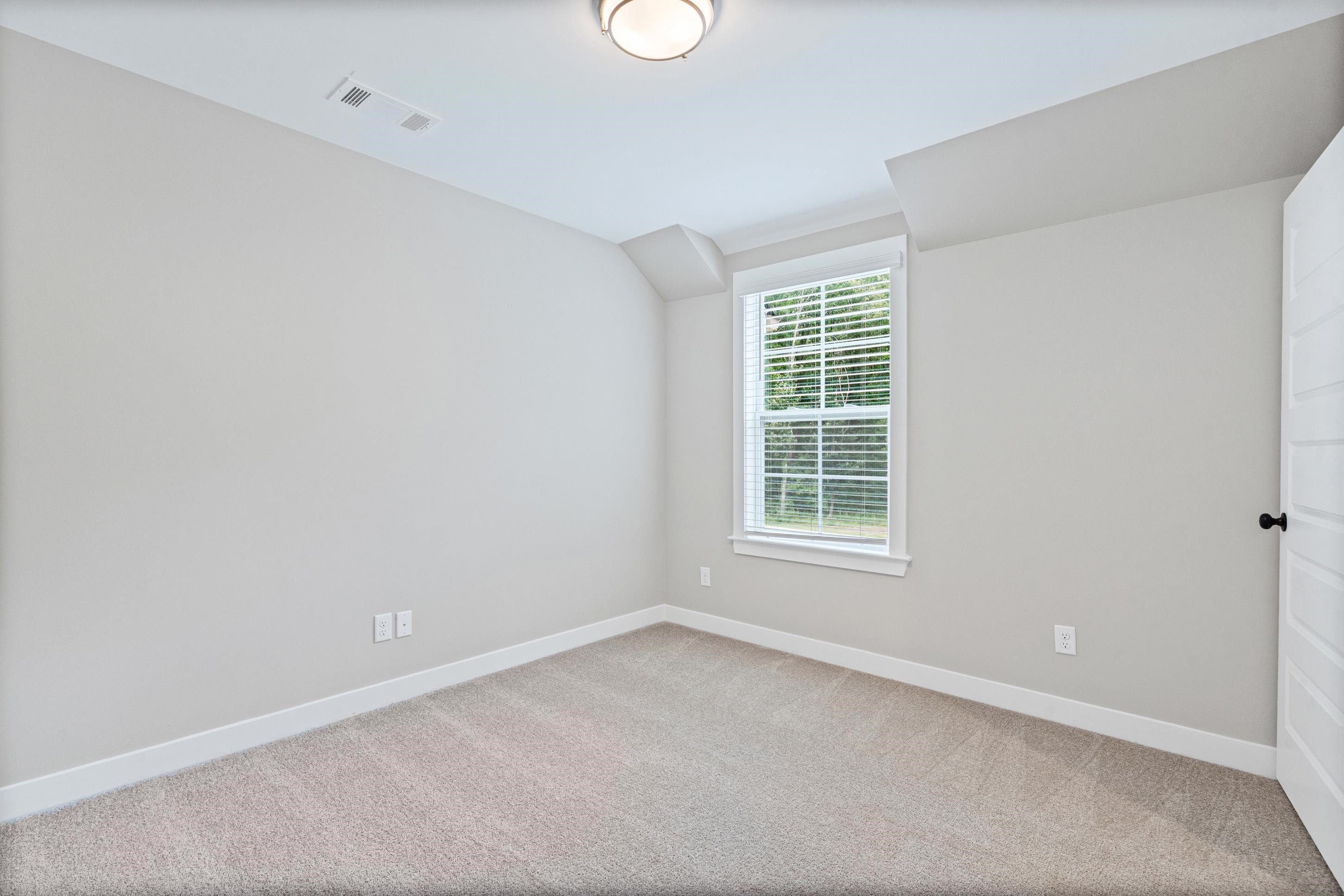 7037 Walker Farms Dr Property Photo 24