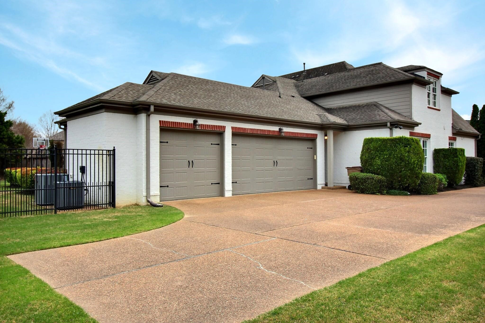 12530 Miss Dylan Cv Property Photo 3
