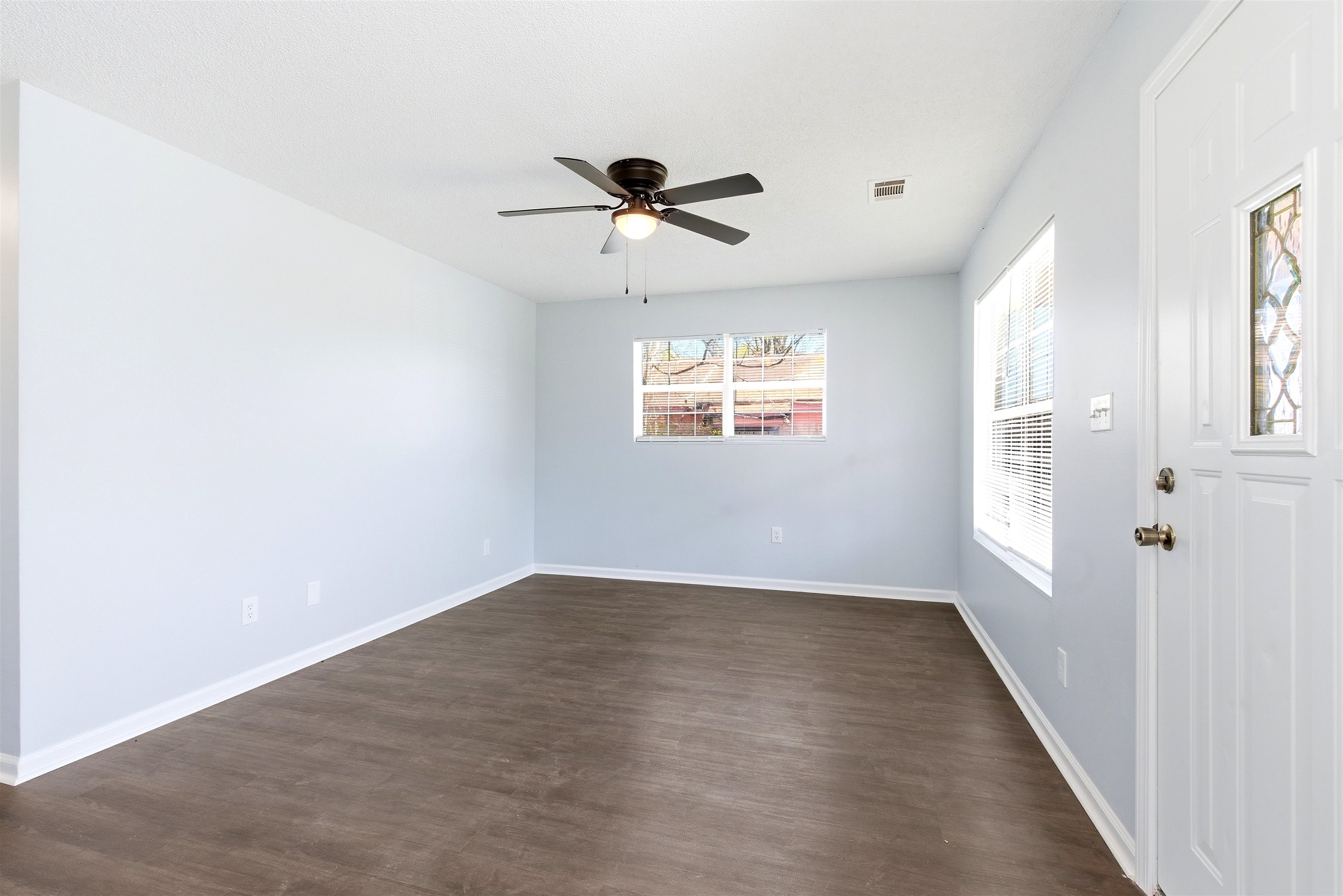 2120 Curry Ave Property Photo 4