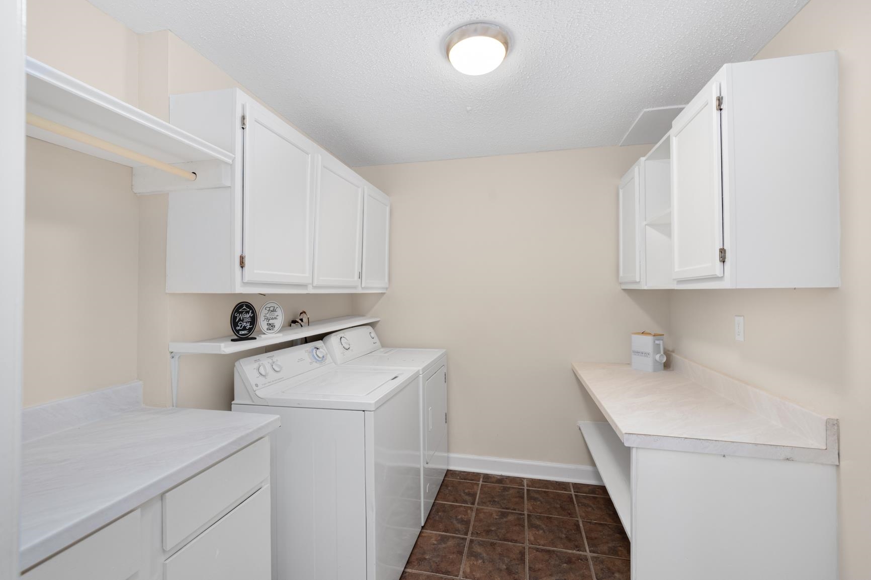 5798 N Sunset Point Rd Property Photo 36