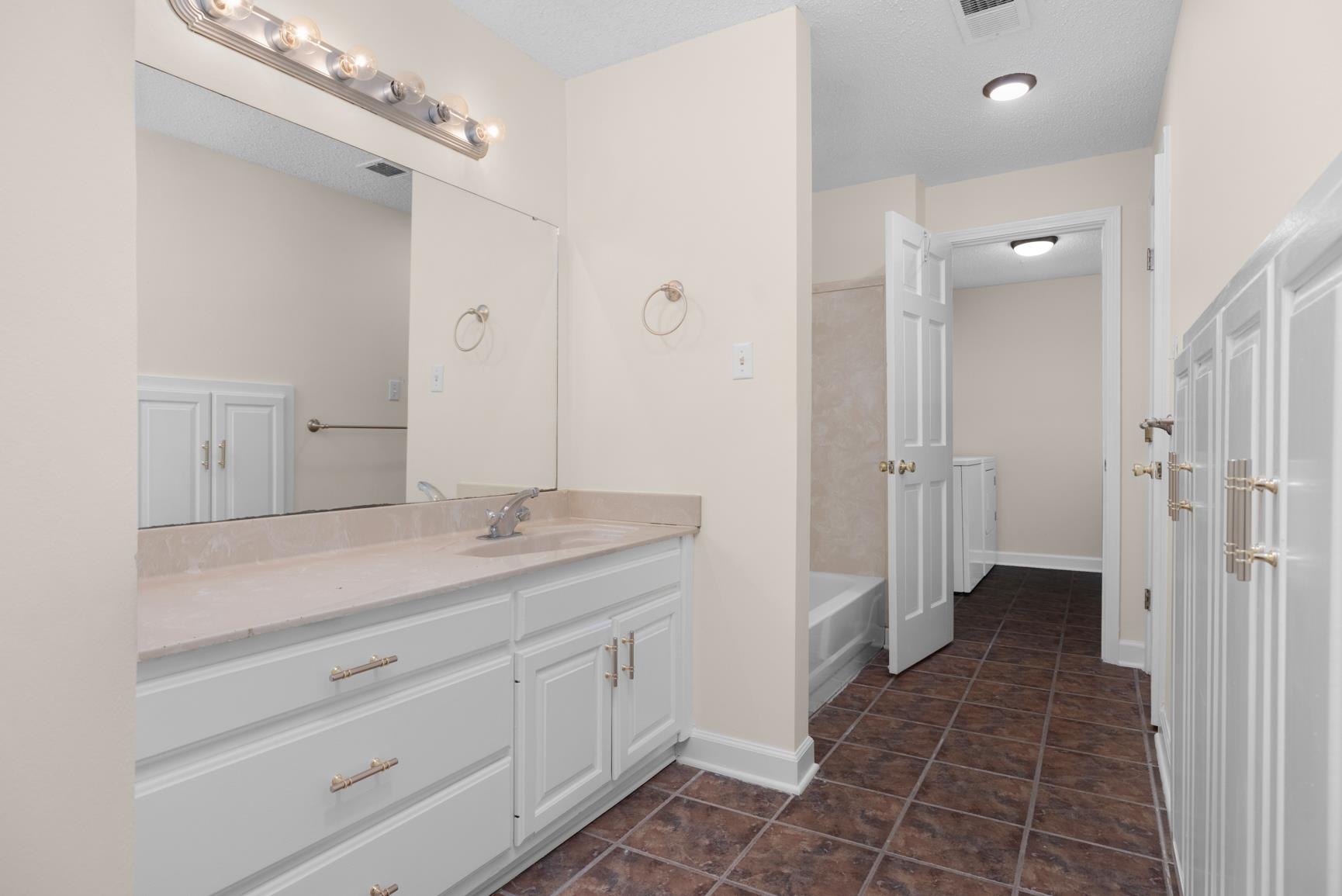 5798 N Sunset Point Rd Property Photo 37