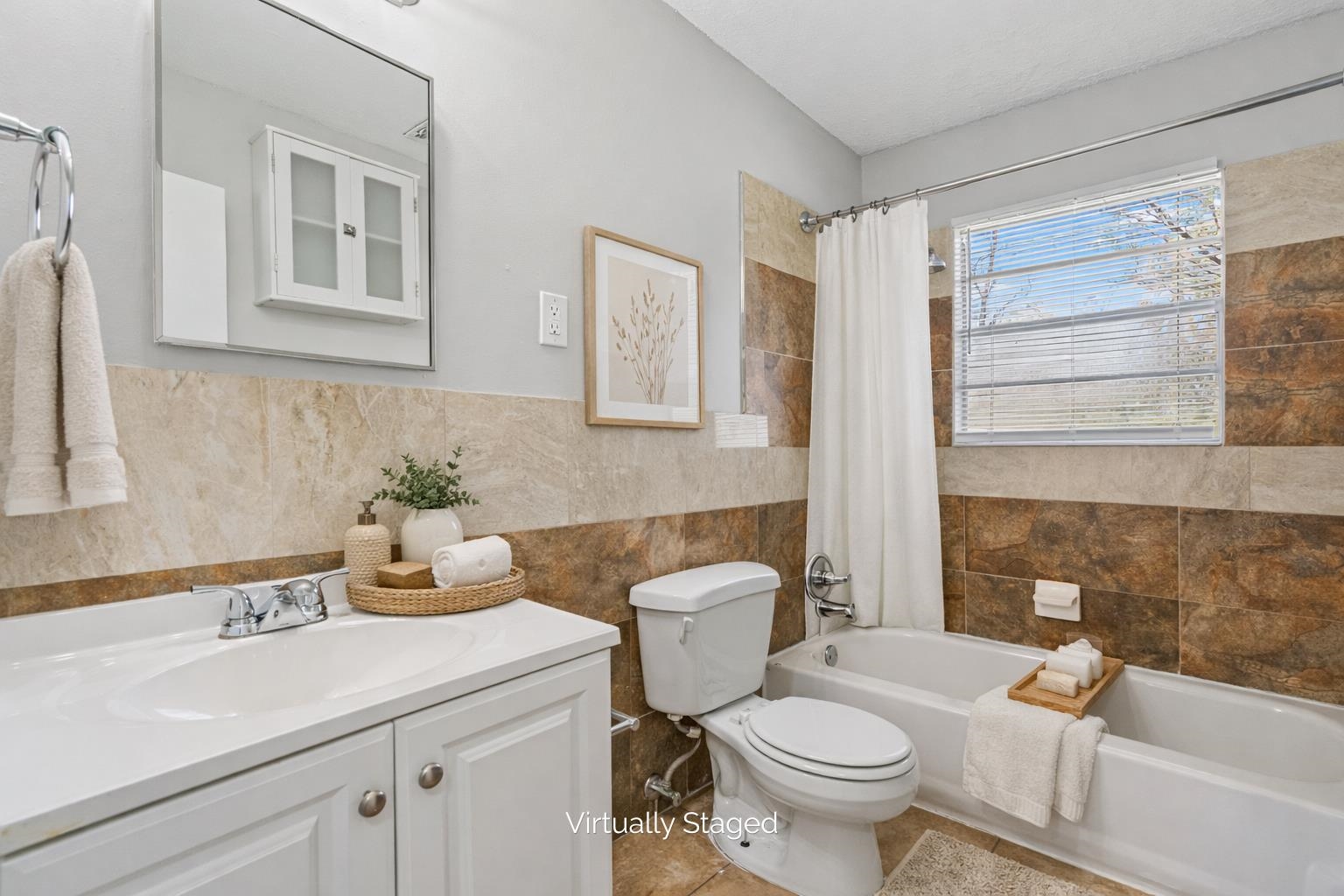 496 Greenview Cv Property Photo 9