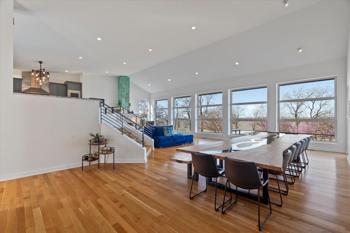 65 Riverwalk Pl Property Photo 8