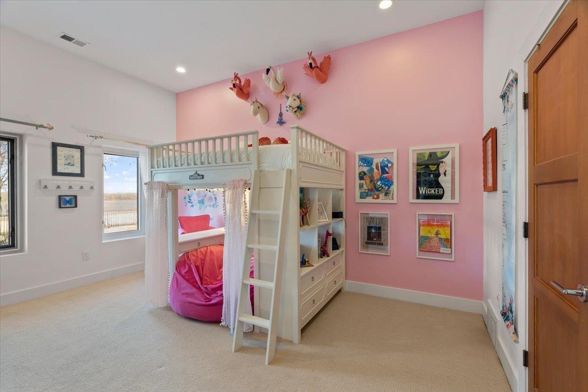 65 Riverwalk Pl Property Photo 23