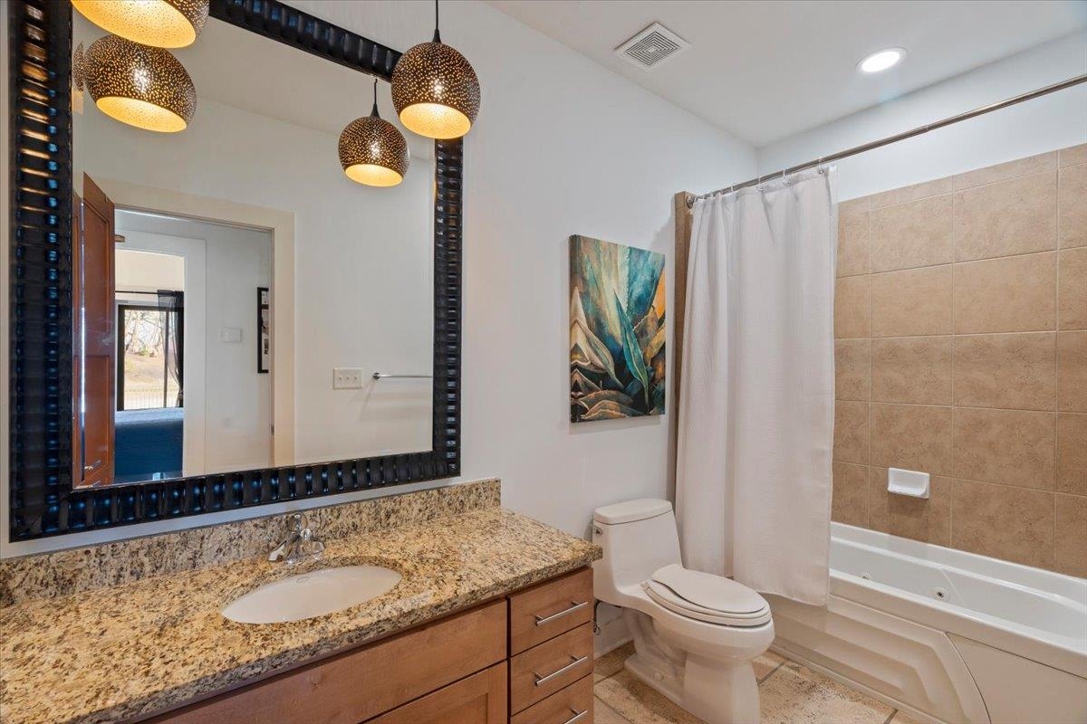 65 Riverwalk Pl Property Photo 24