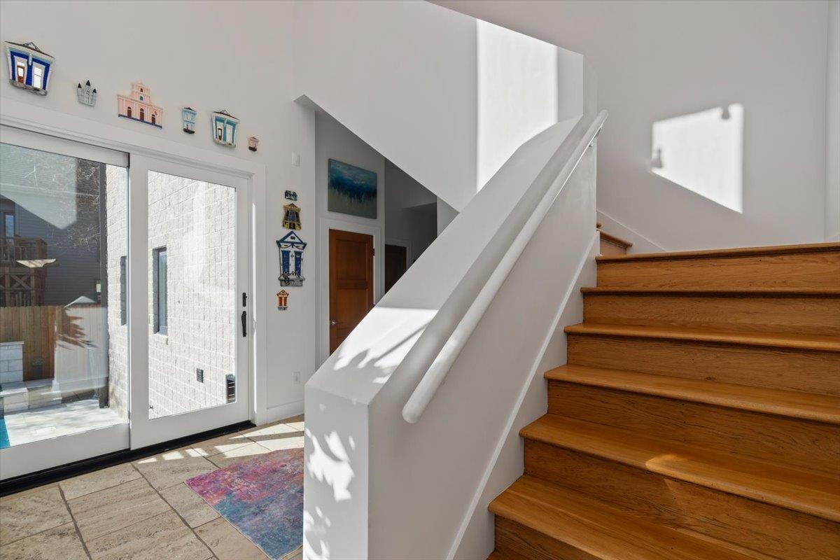 65 Riverwalk Pl Property Photo 30