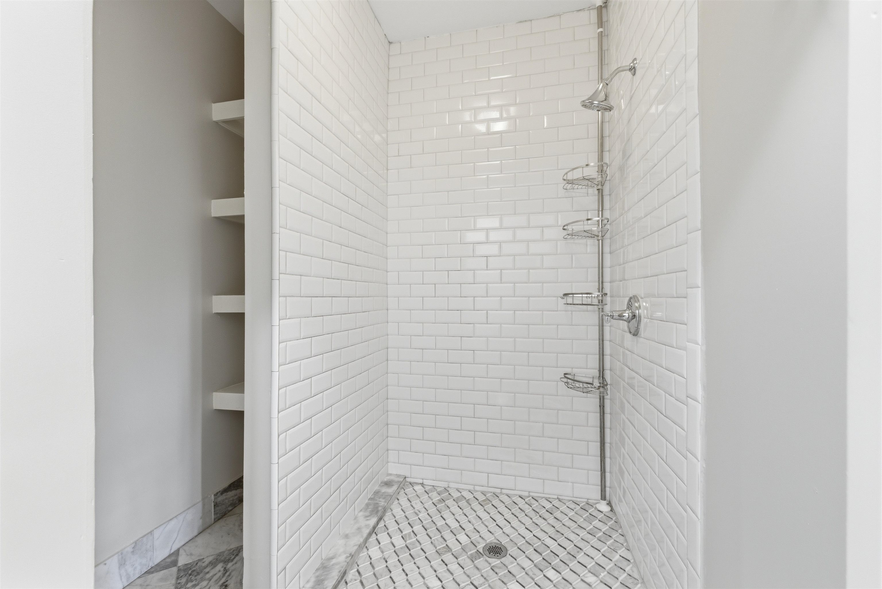 959 University St Property Photo 17