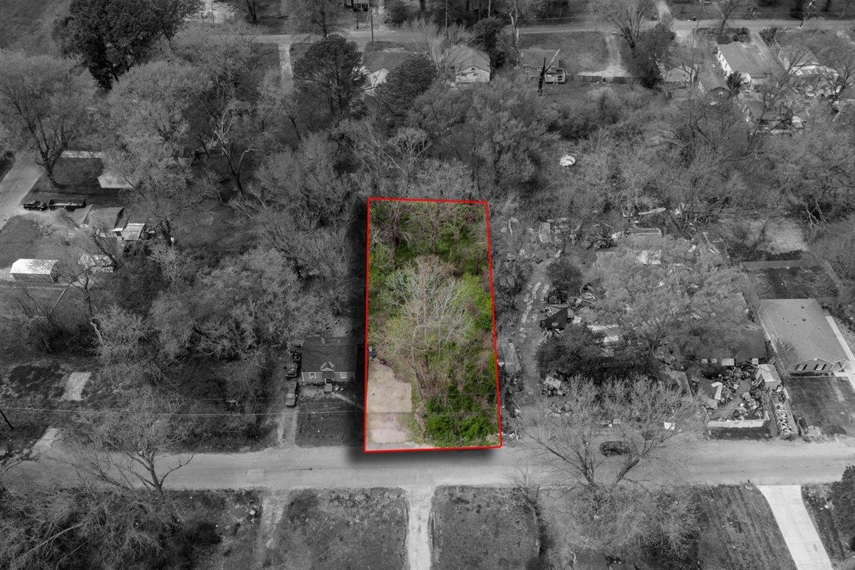 2517 Henderson St Property Photo 2