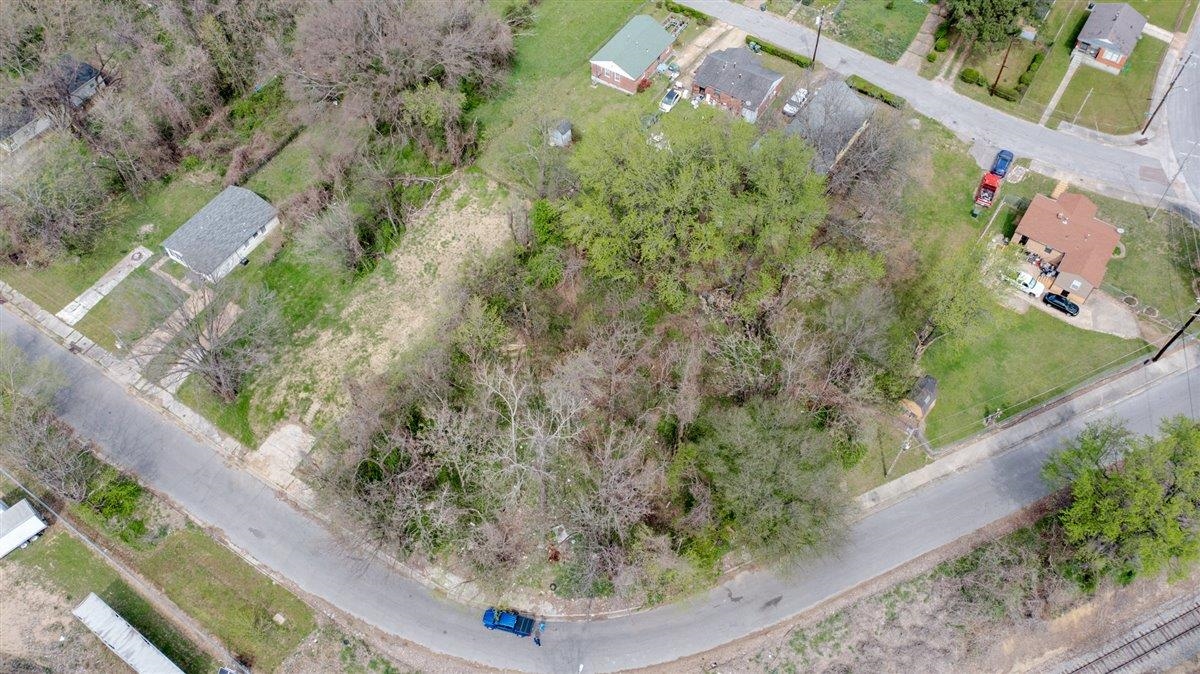 244 W Davant Ave Property Photo 1
