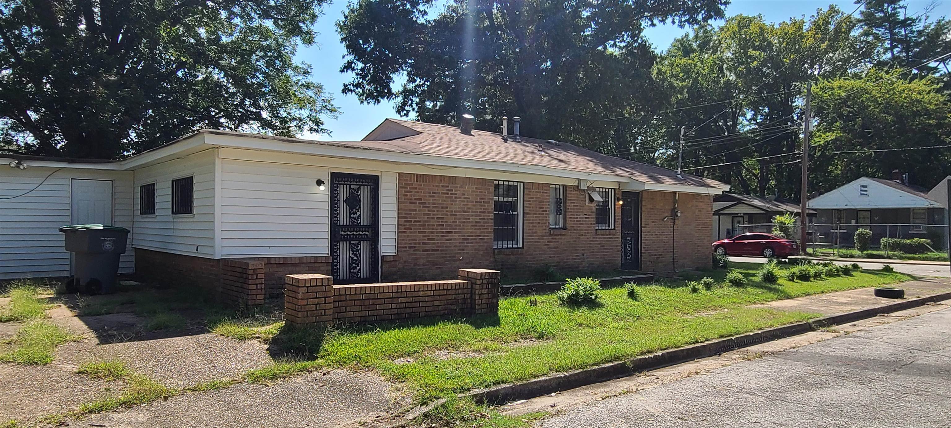 1450 Lambert St Property Photo 7
