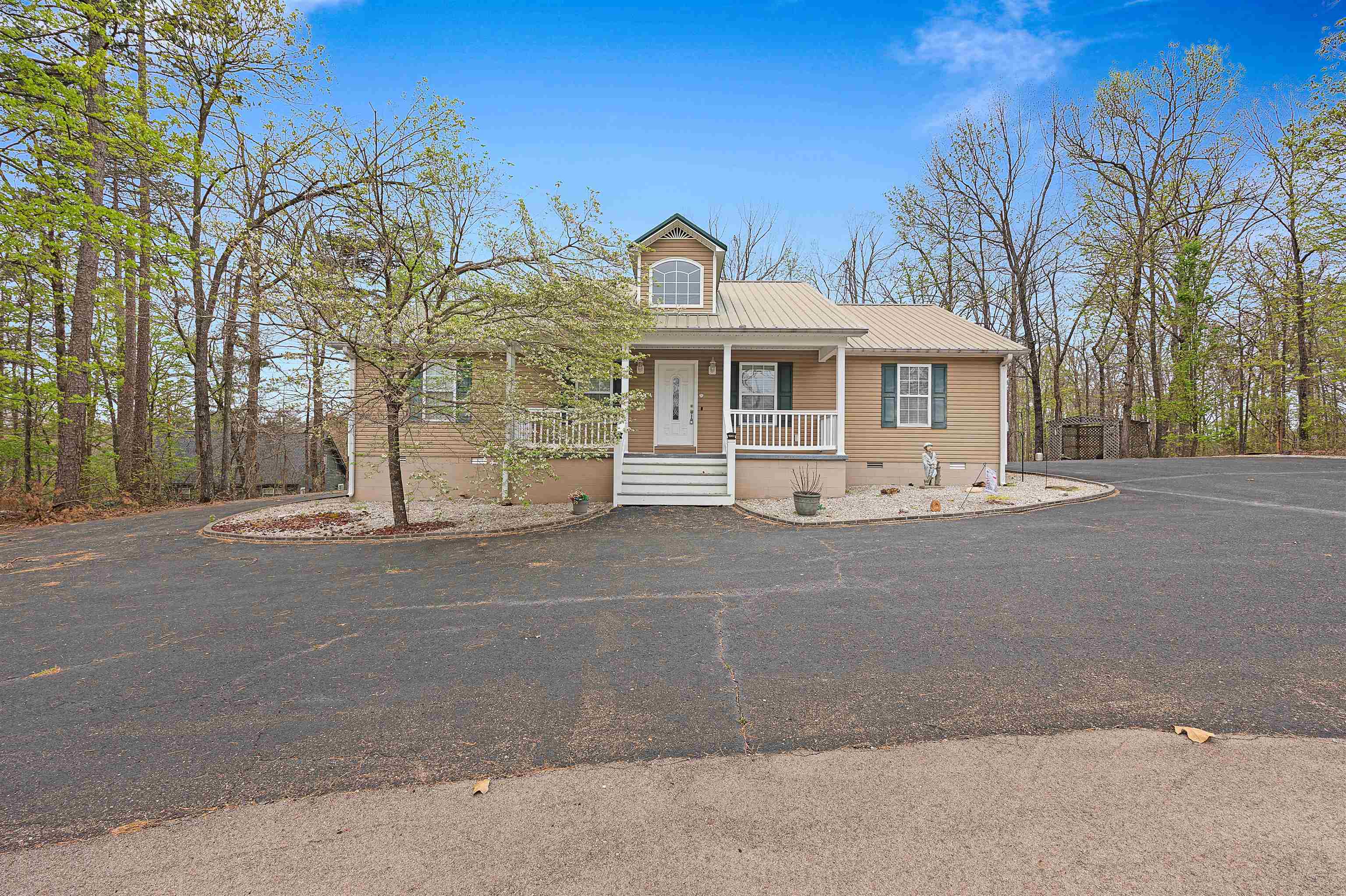40 Rolling Hills Ln Property Photo 2