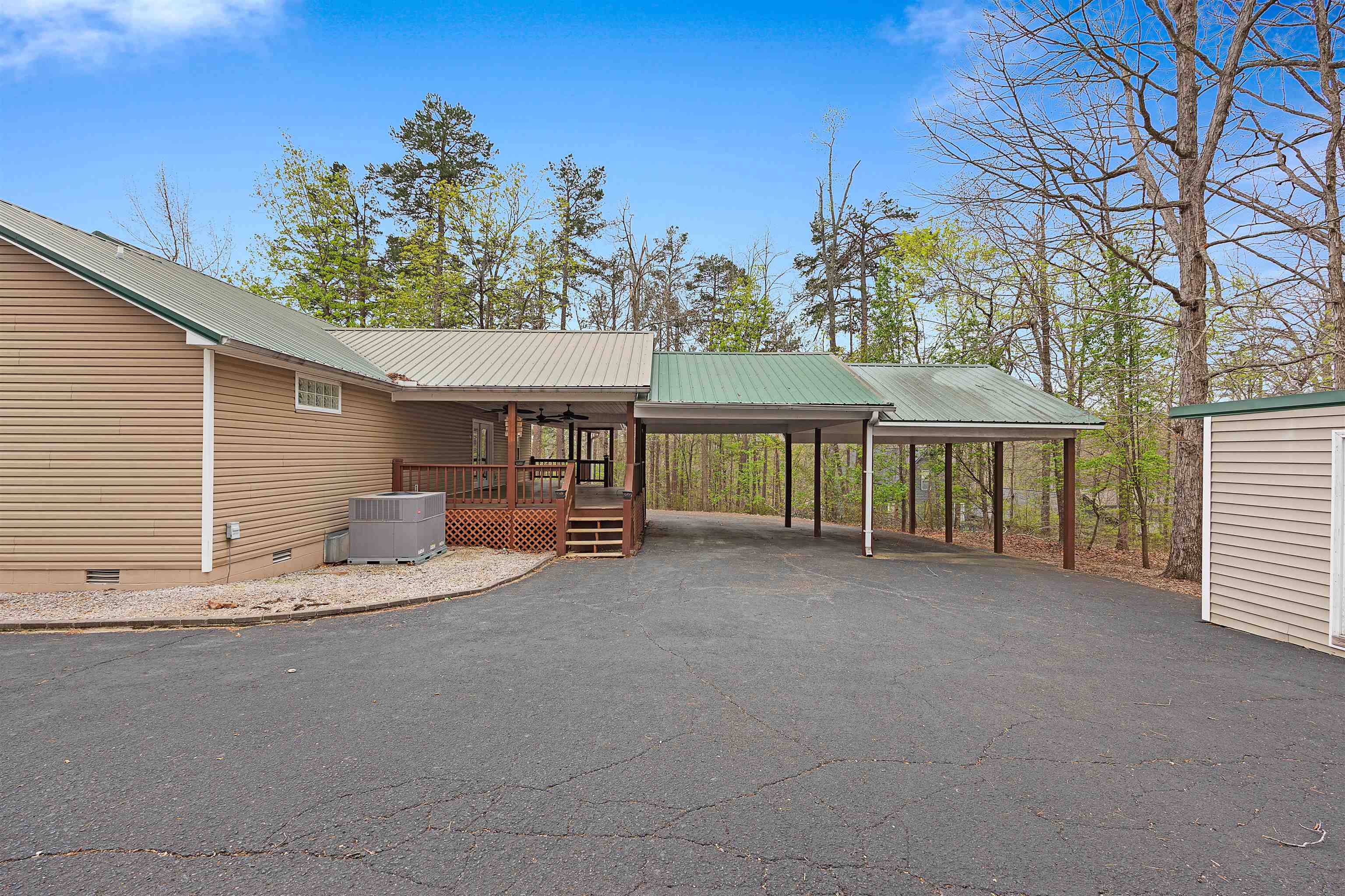 40 Rolling Hills Ln Property Photo 3
