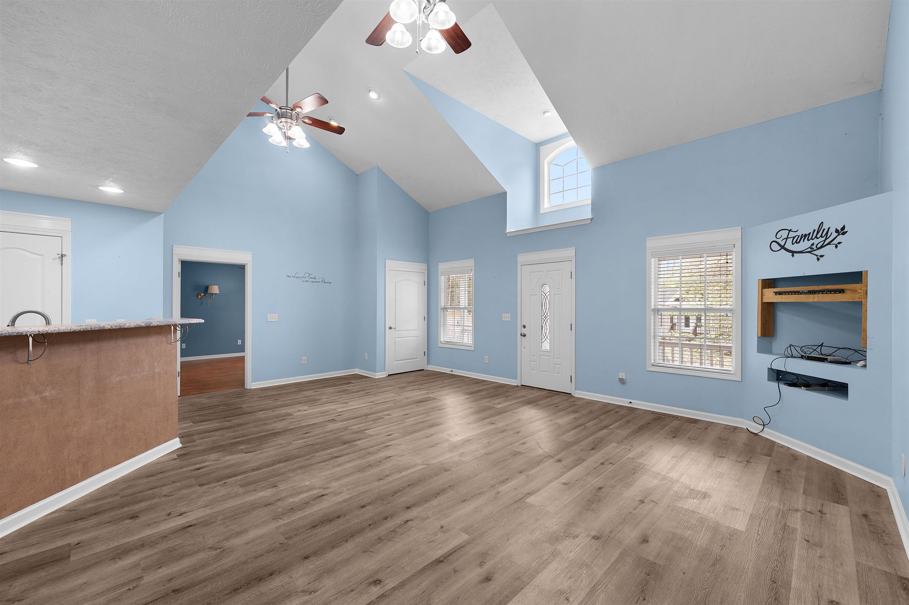 40 Rolling Hills Ln Property Photo 4