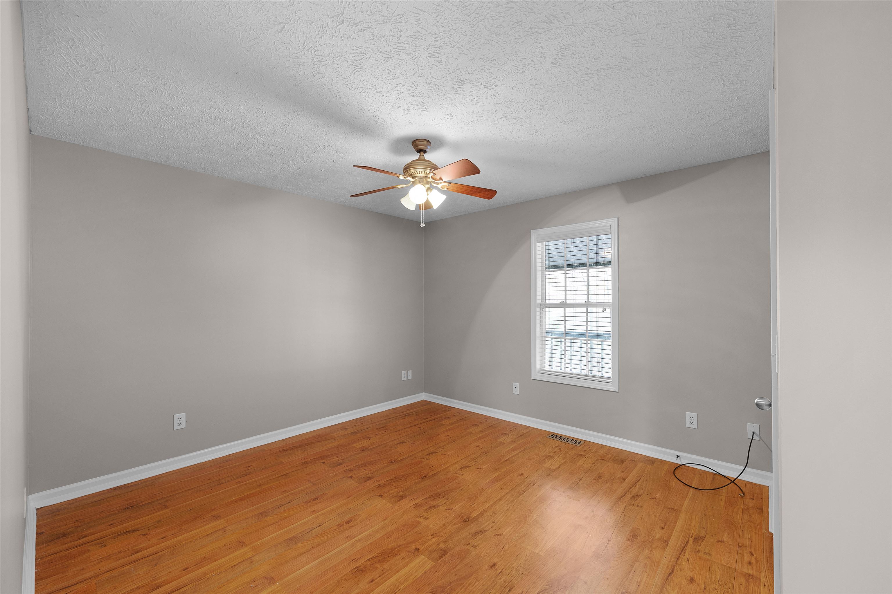 40 Rolling Hills Ln Property Photo 15