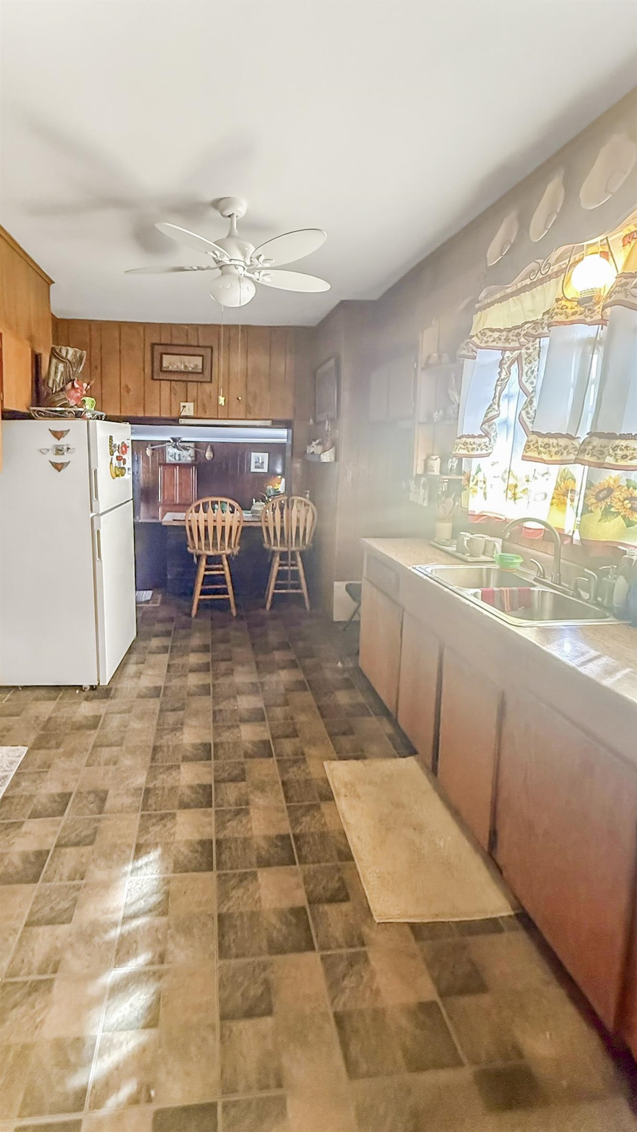 1287 S Parkway Ave Property Photo 13