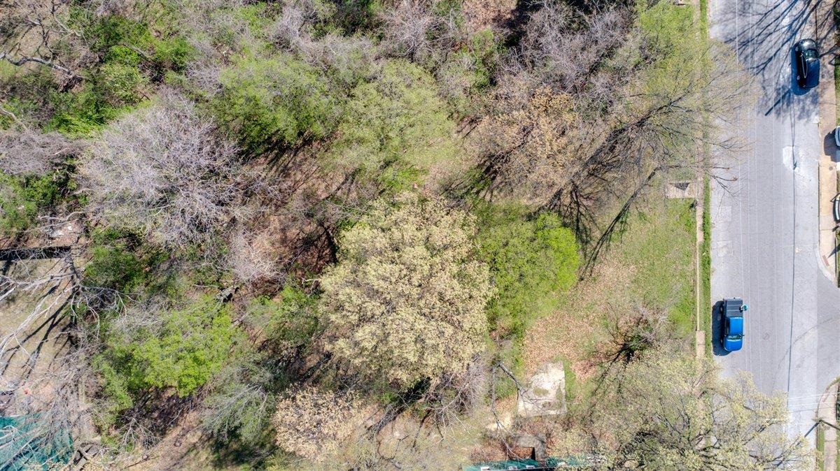 W PERSON AVE Property Photo 1