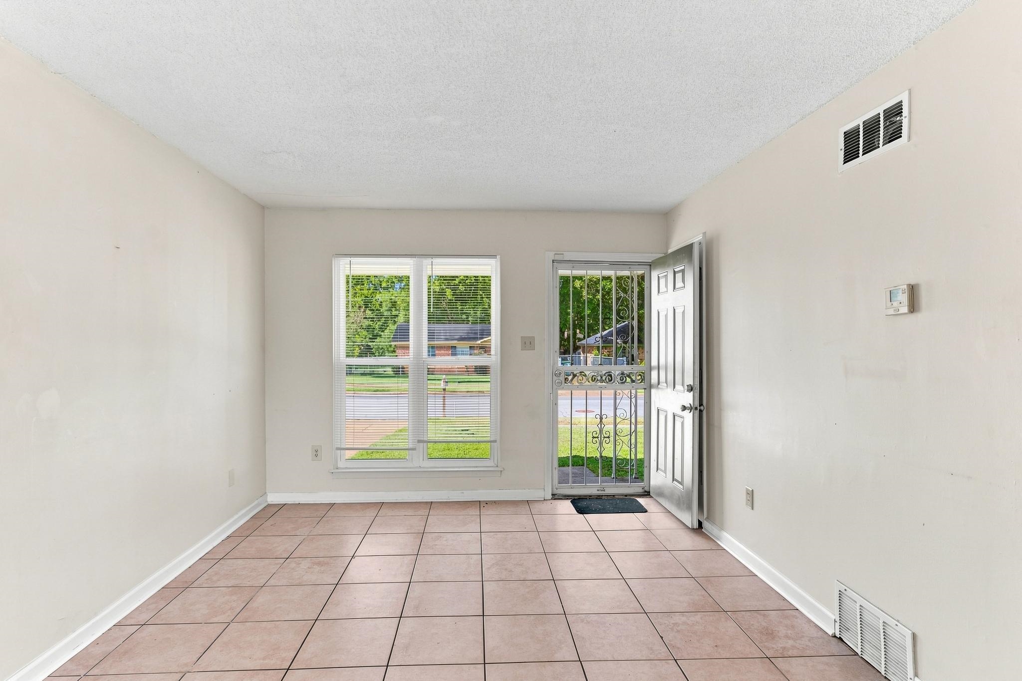 580 Blackhawk Rd Property Photo 10