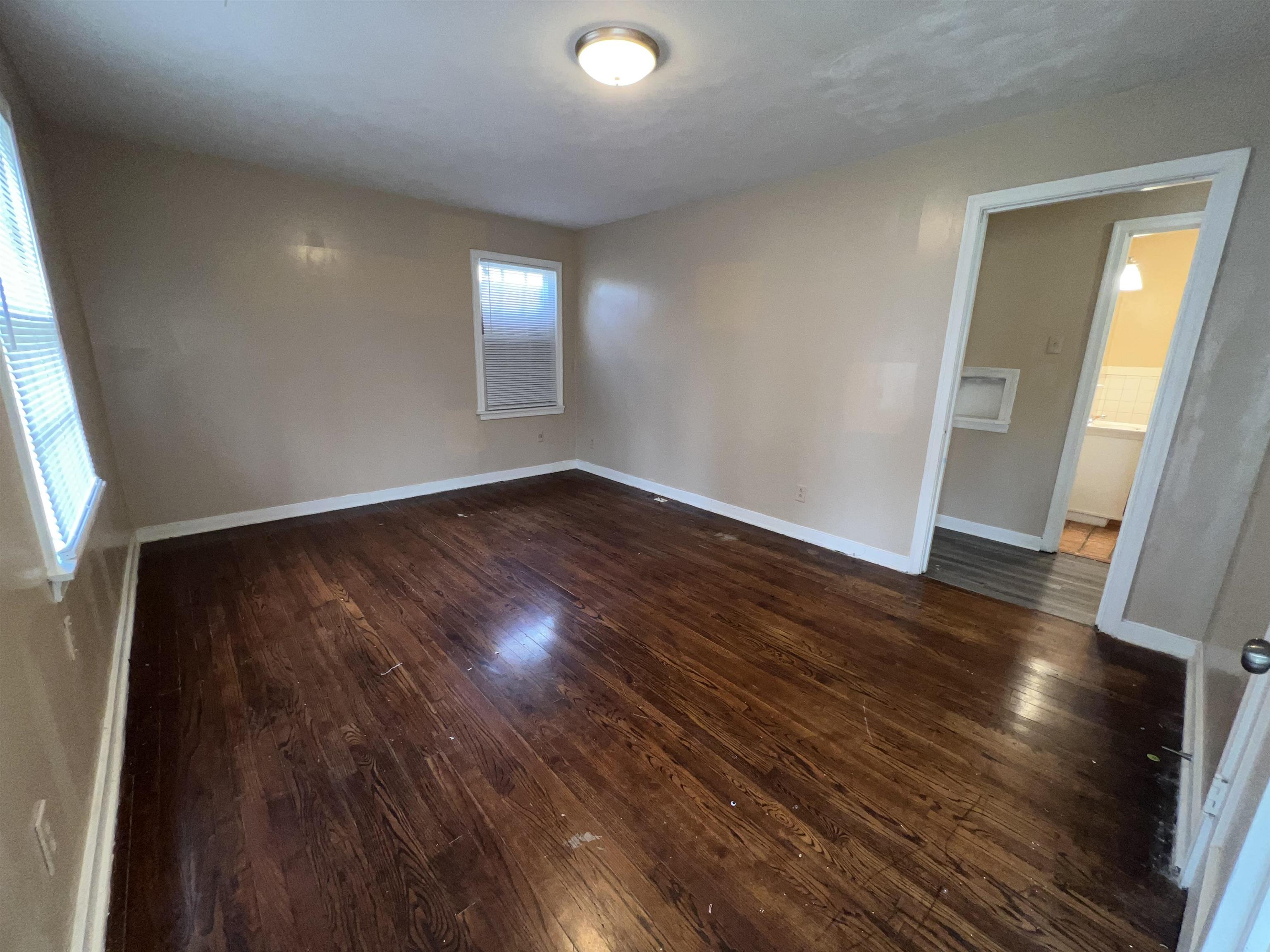 3043 Coleman Ave Property Photo 4