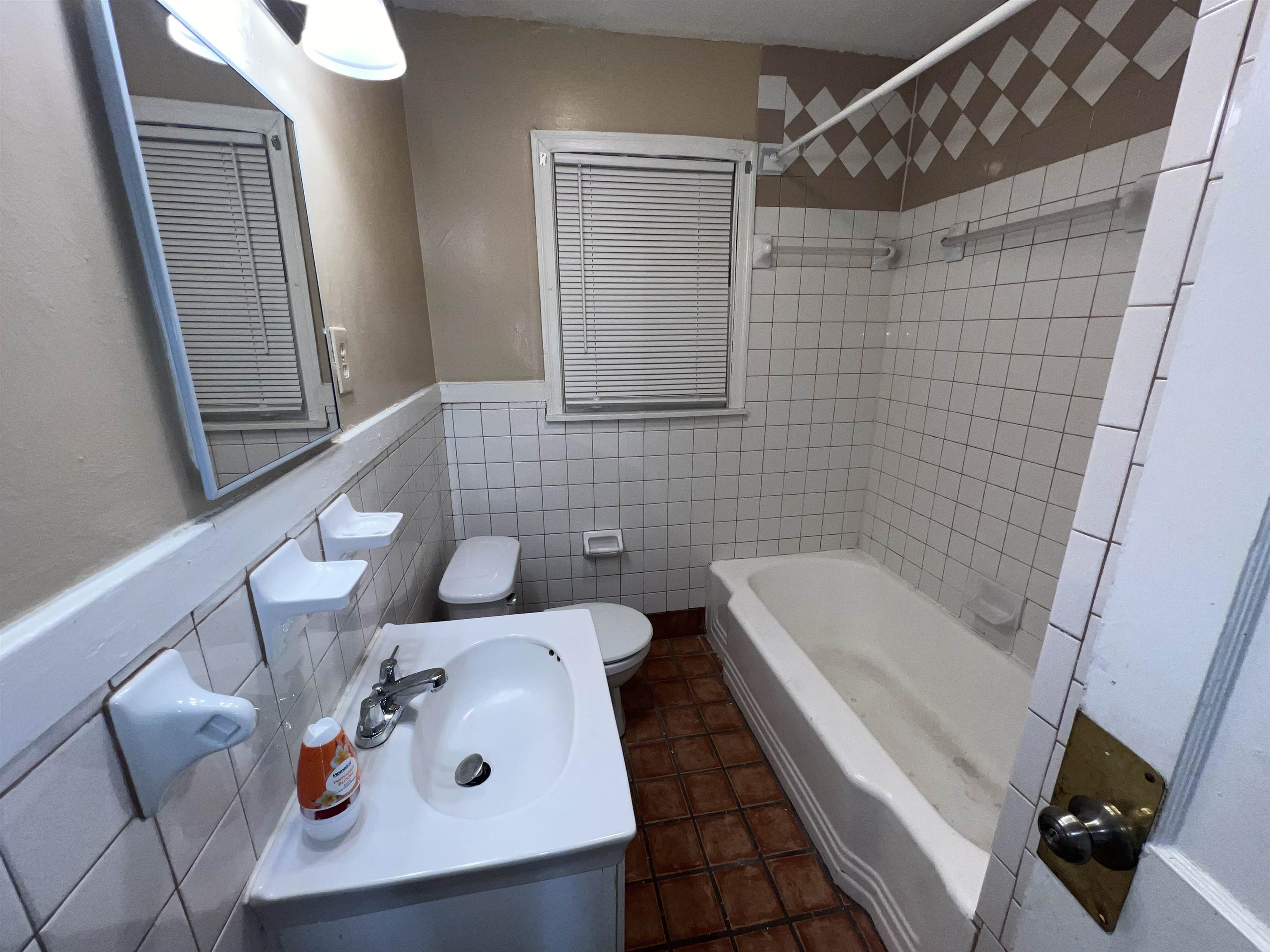 3043 Coleman Ave Property Photo 9