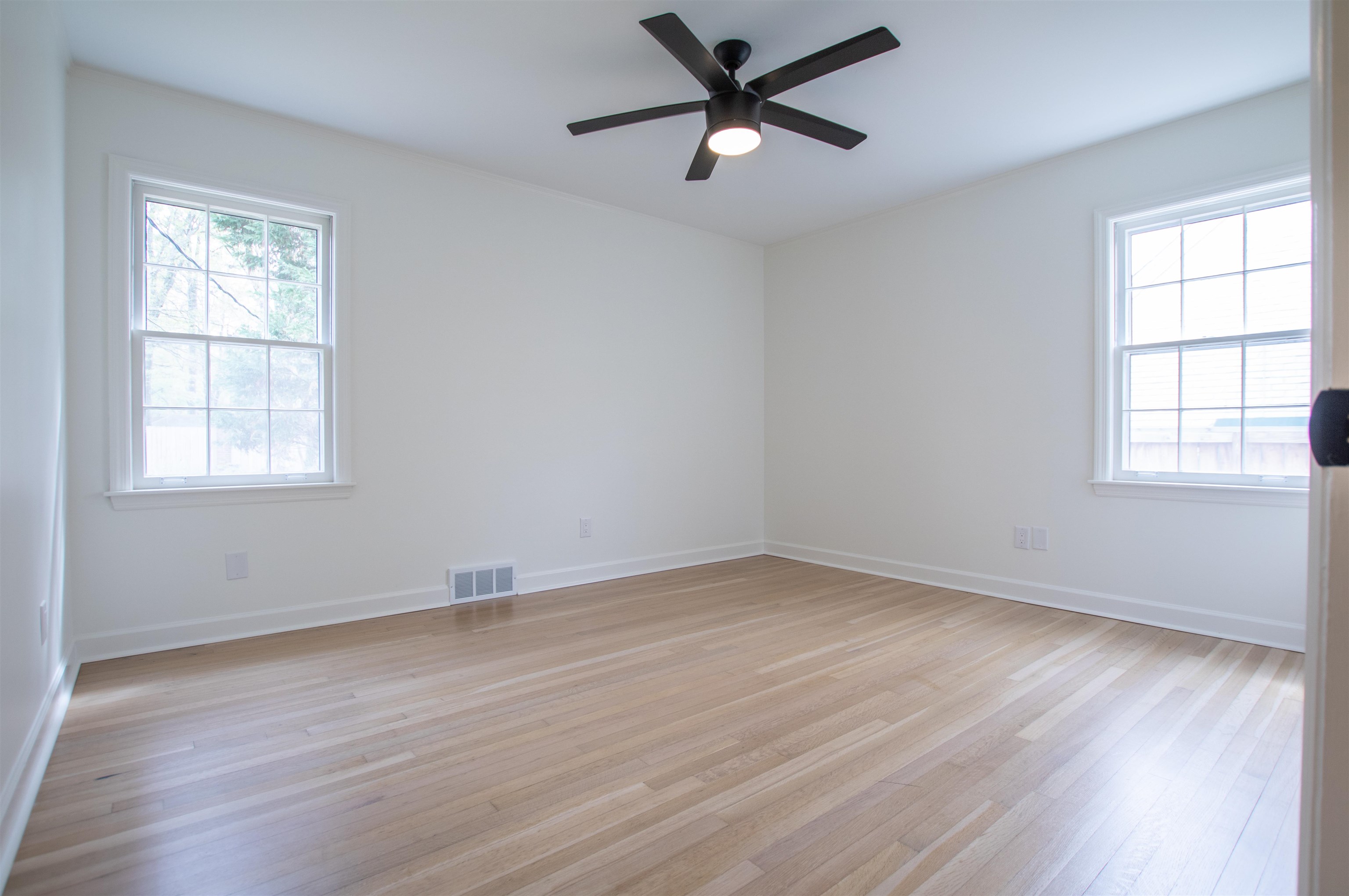 5483 Brantford Rd Property Photo 22