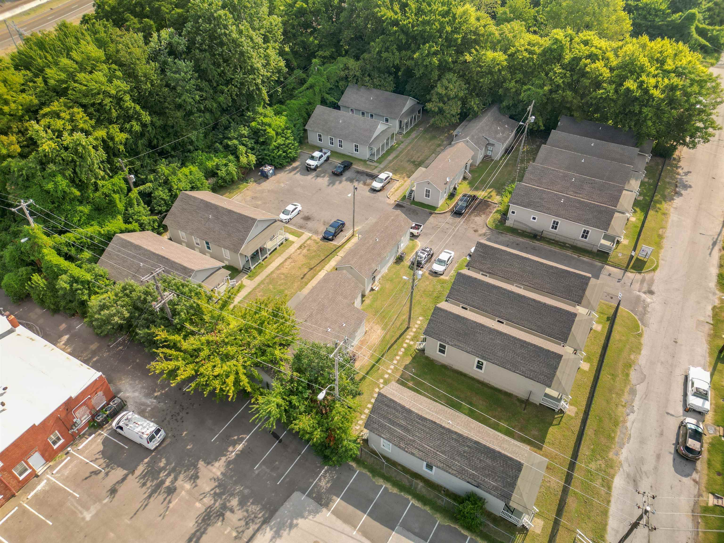 1044 Delmar Ave Property Photo 3