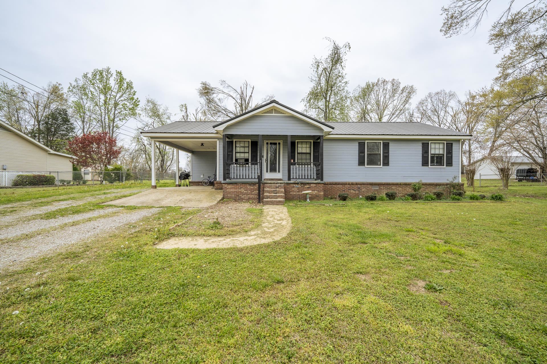 235 Parkview Dr Property Photo 4