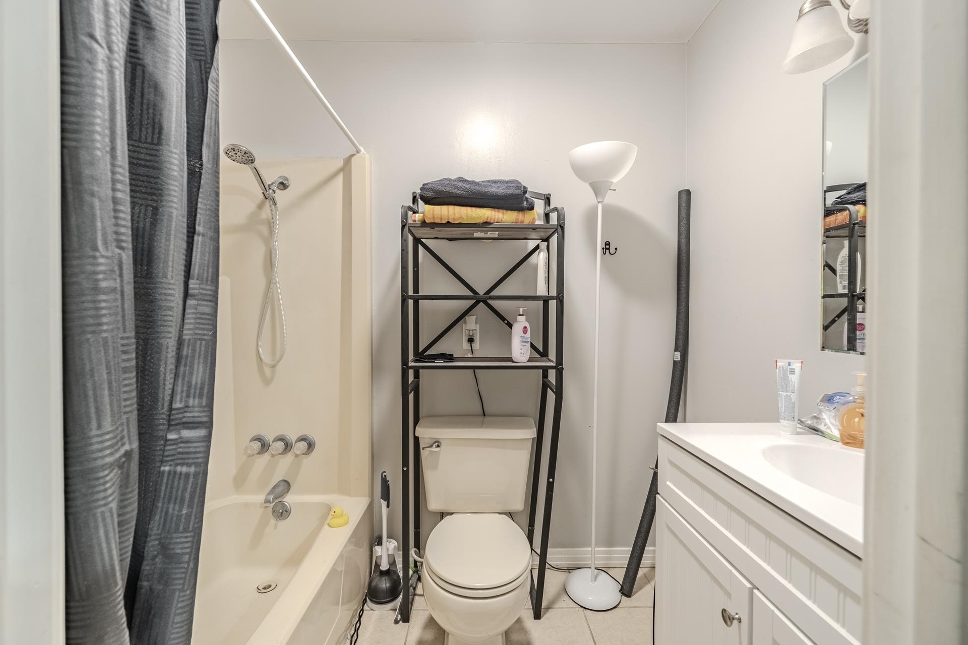 235 Parkview Dr Property Photo 25
