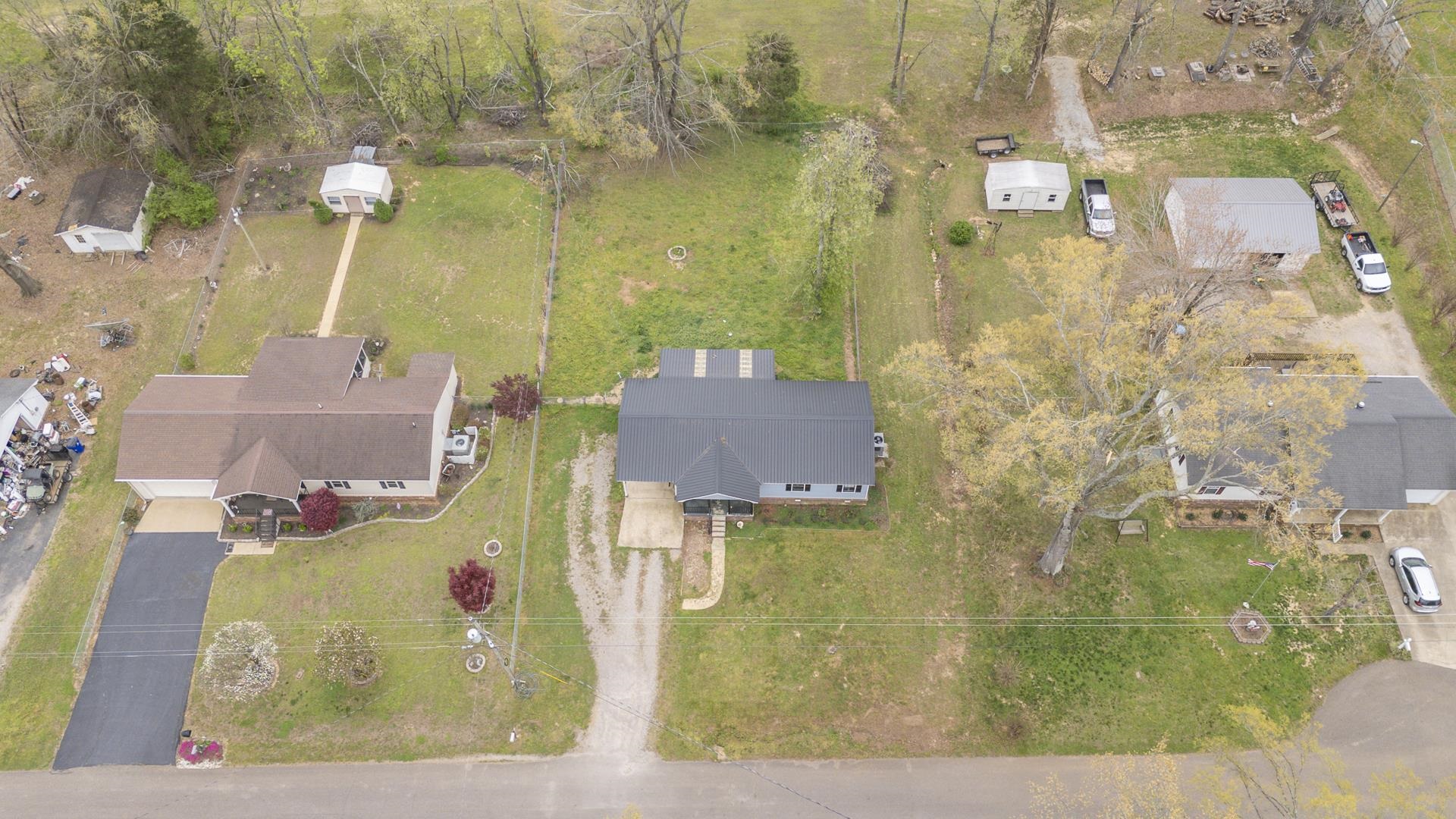 235 Parkview Dr Property Photo 38
