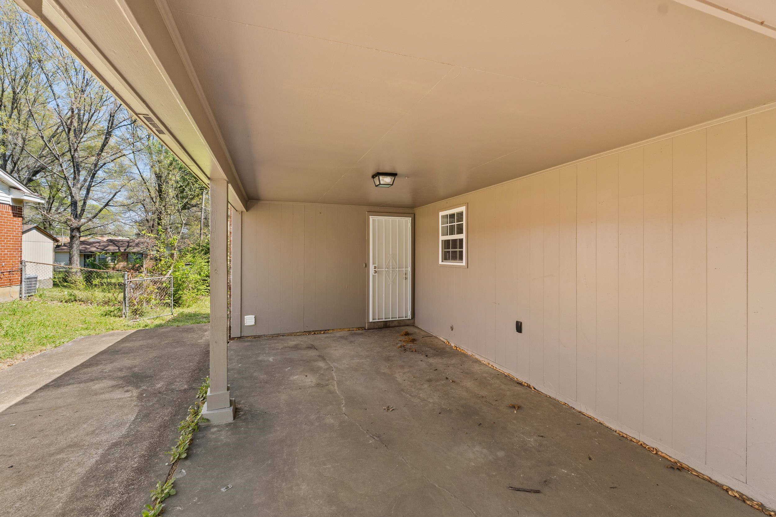 3728 Merritt St Property Photo 3