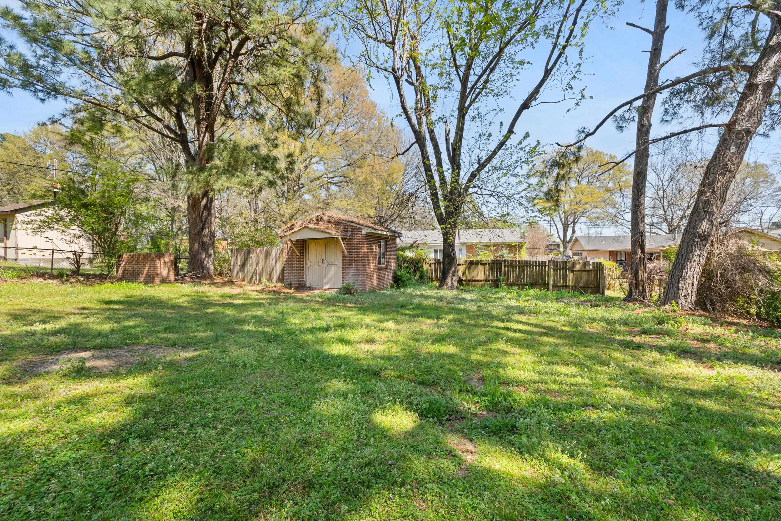 3728 Merritt St Property Photo 6