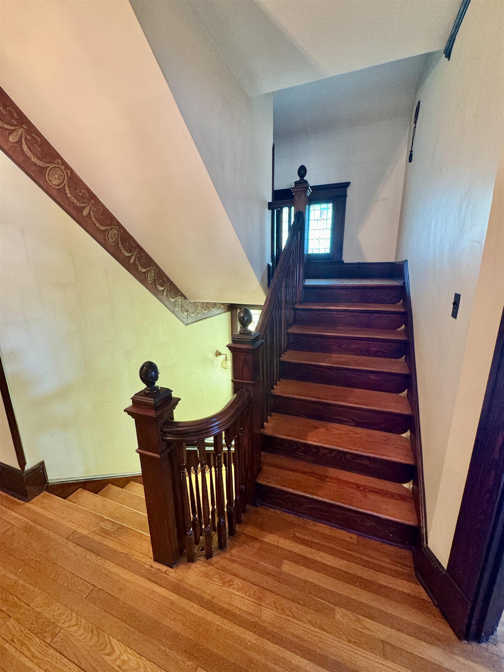 154 S Main St Property Photo 10