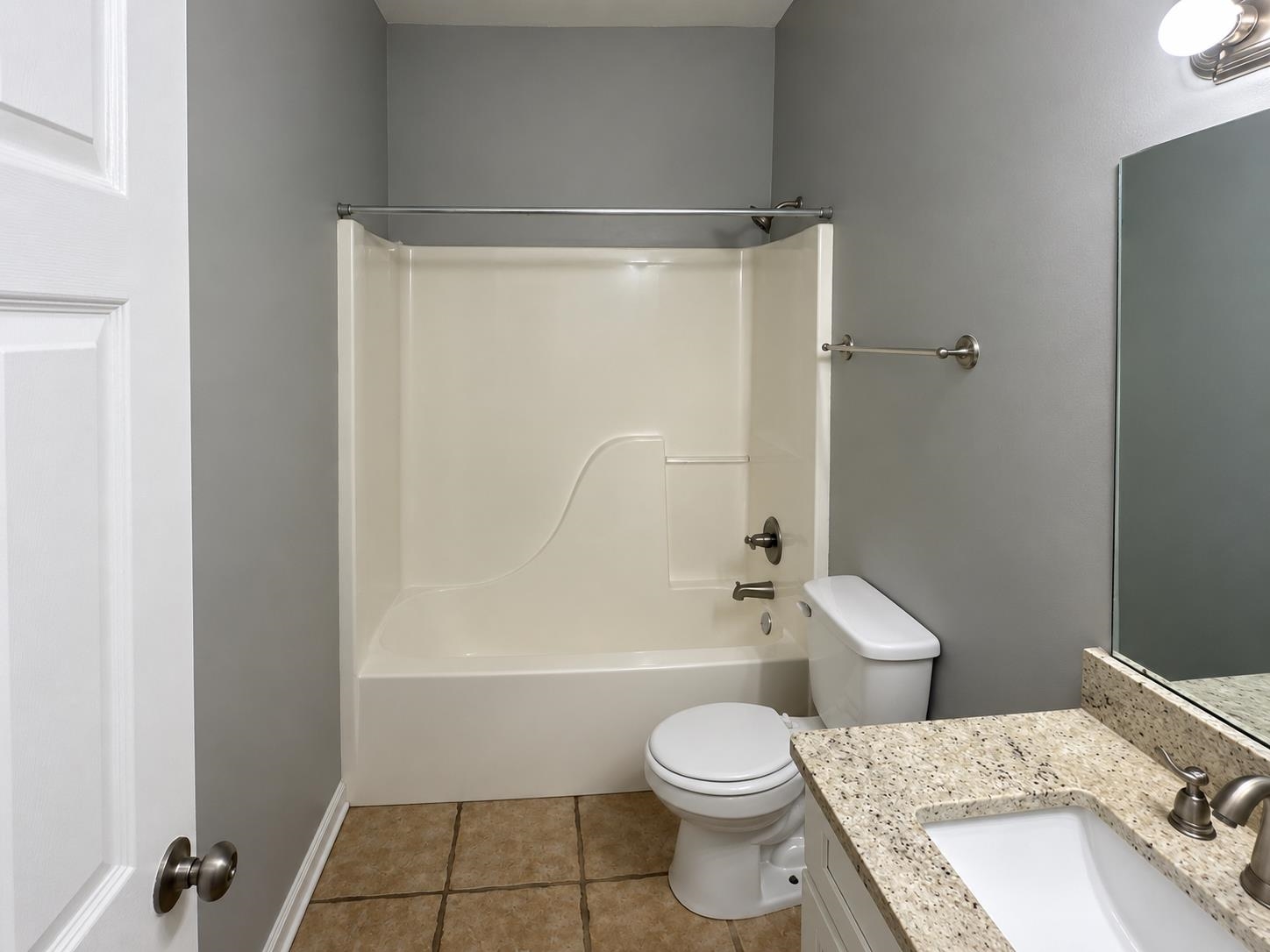 9420 Grove Rd Property Photo 12