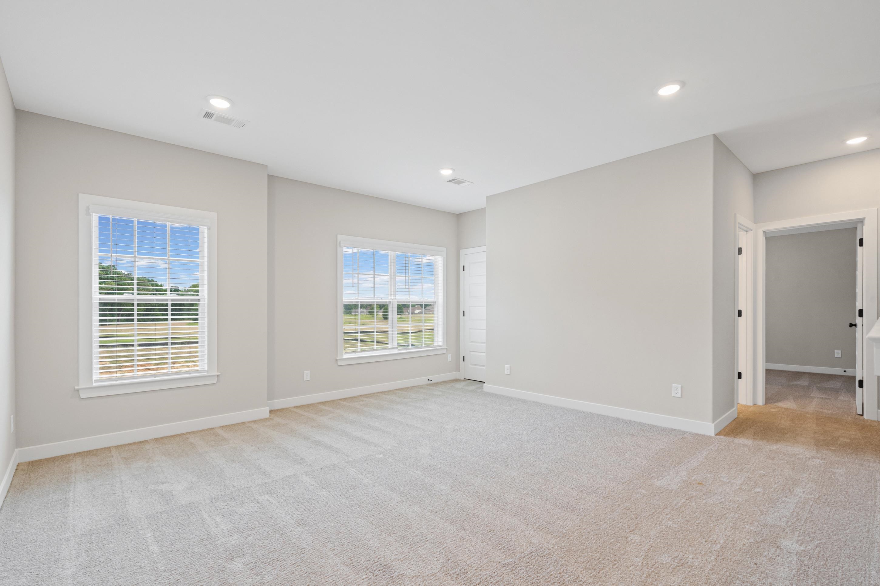 7059 Walker Farms Dr Property Photo 20