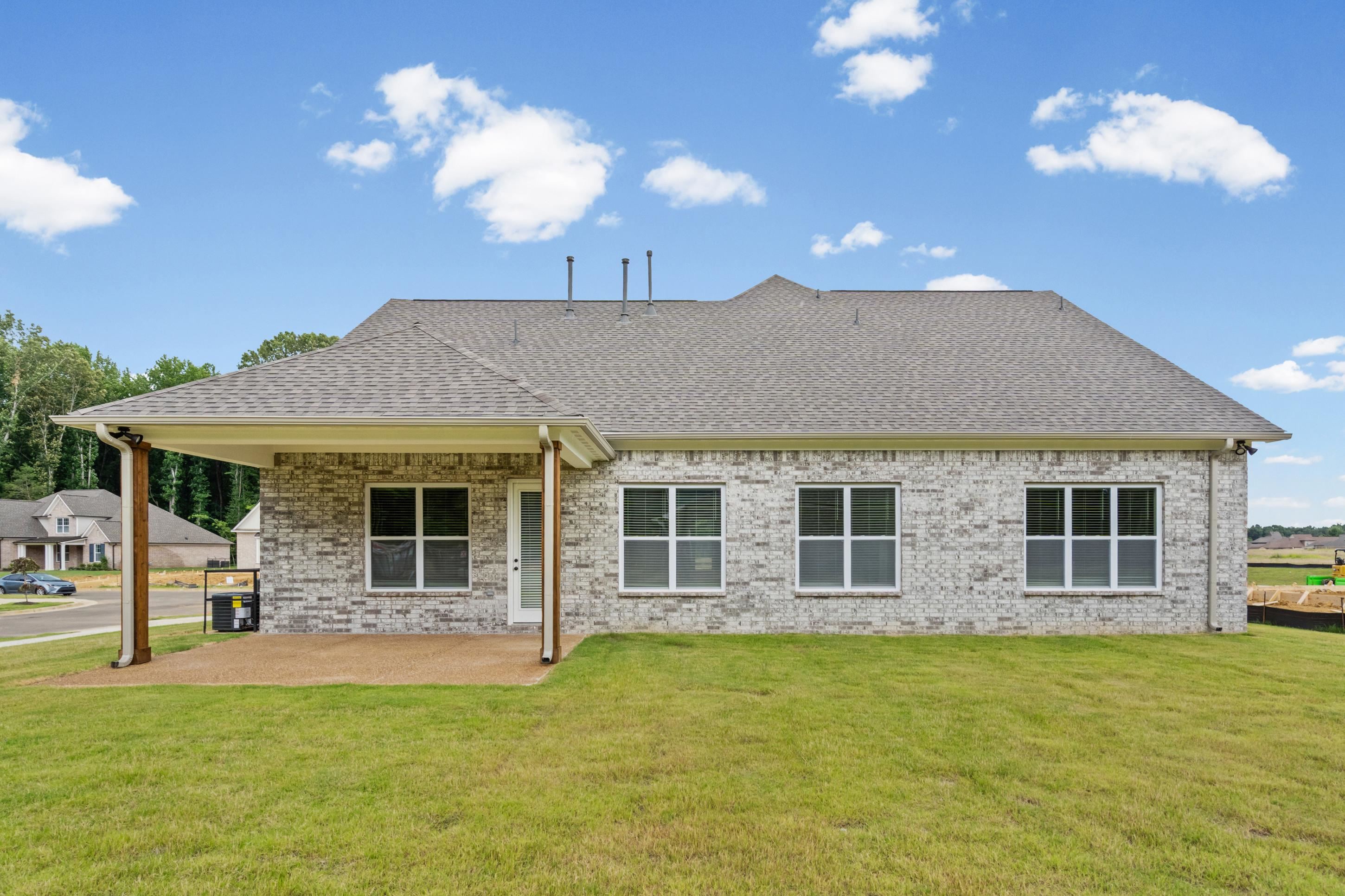 7059 Walker Farms Dr Property Photo 28