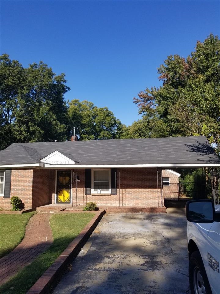 1829 Benning St Property Photo 1