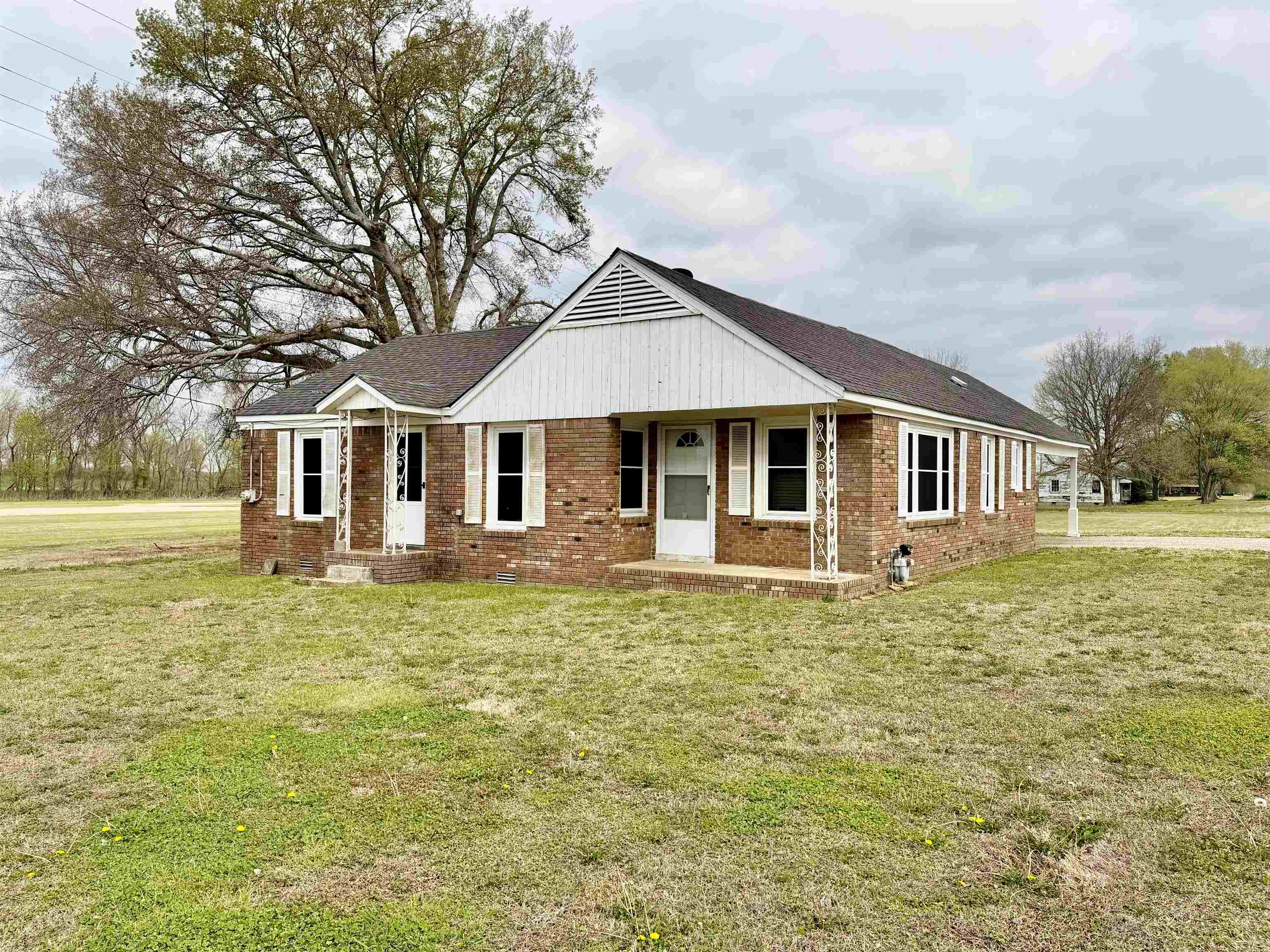 5442 Bride Rd Property Photo 4