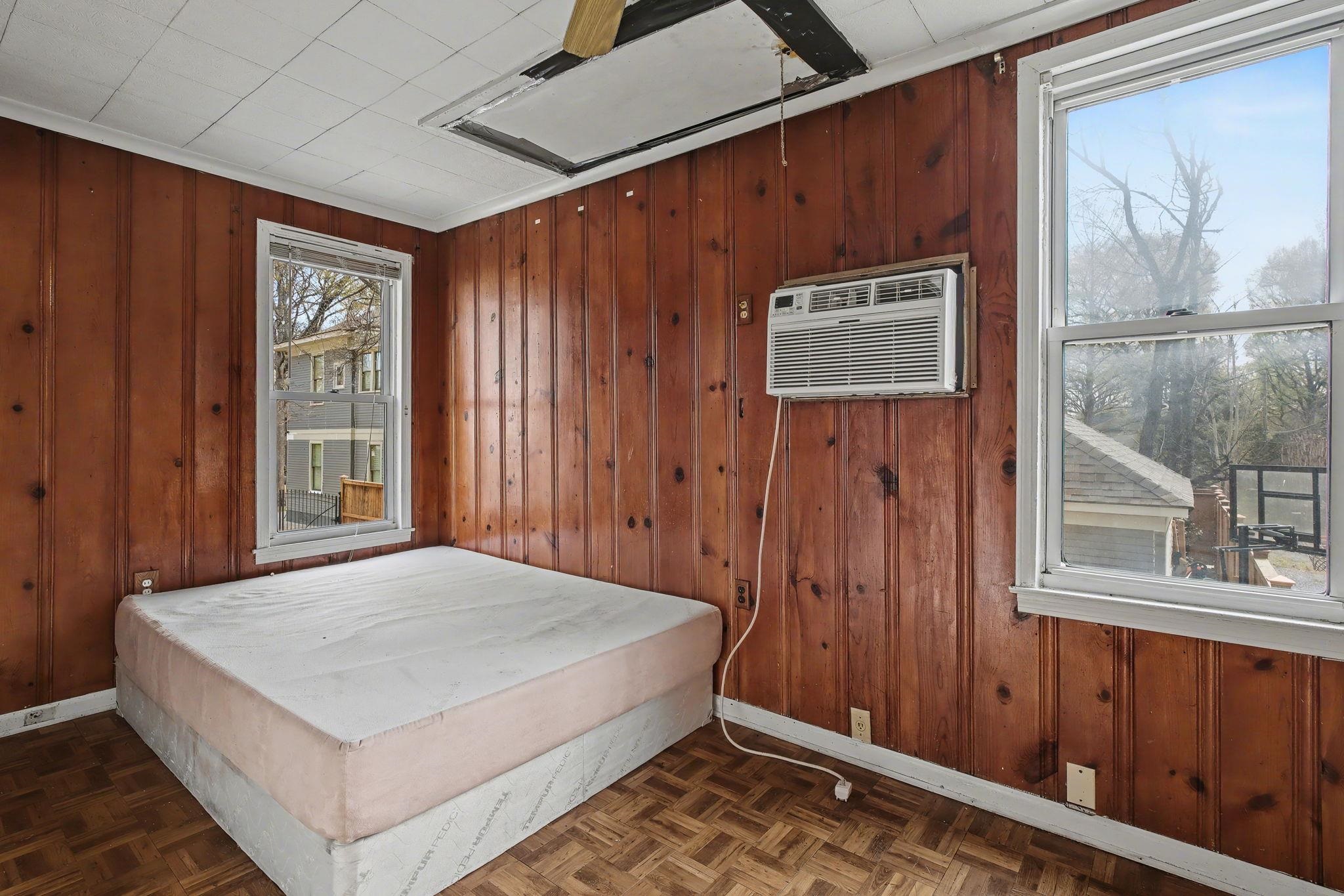 1361 Vinton Ave Property Photo 37