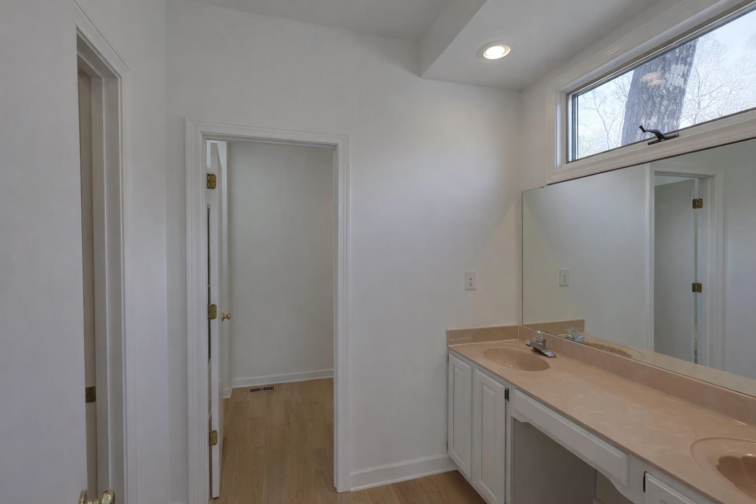 329 Cr 380 Rd House #11 Property Photo 14