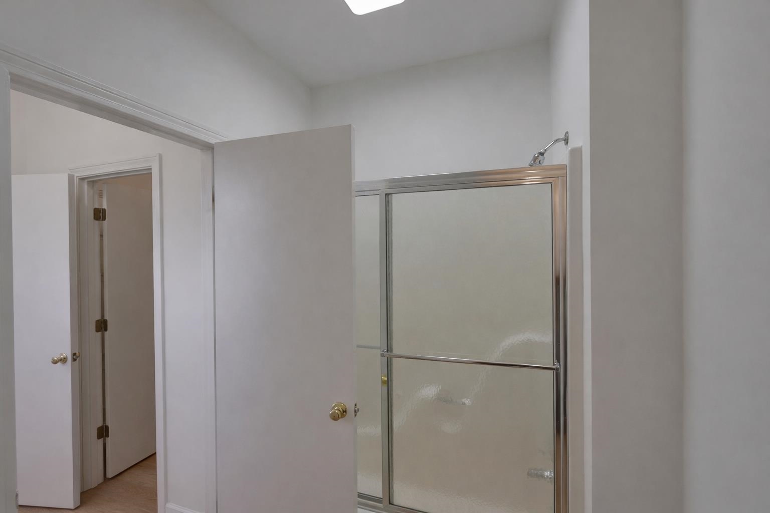 329 Cr 380 Rd House #11 Property Photo 15