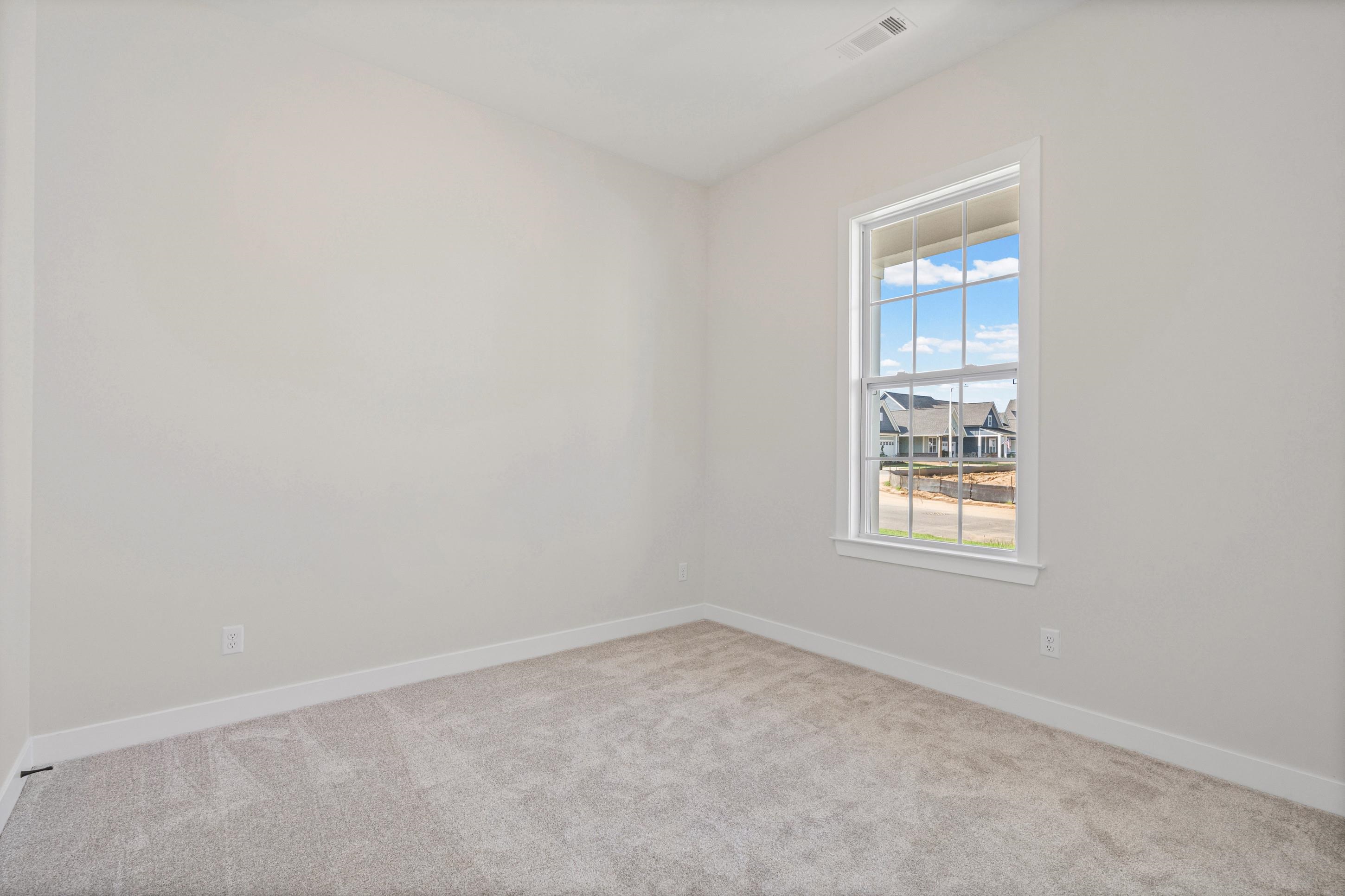 3130 Mannington Dr Property Photo 4