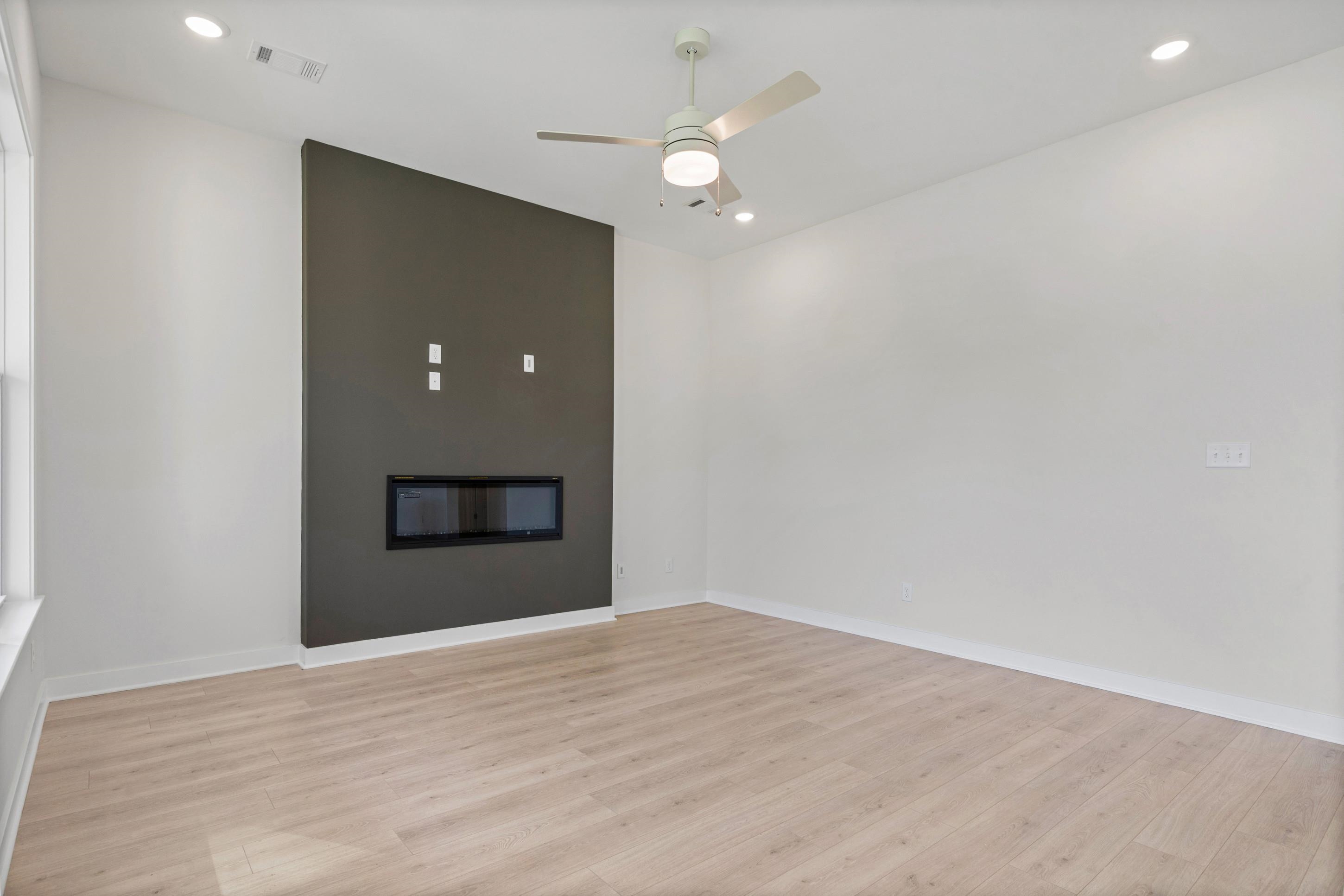 3130 Mannington Dr Property Photo 6