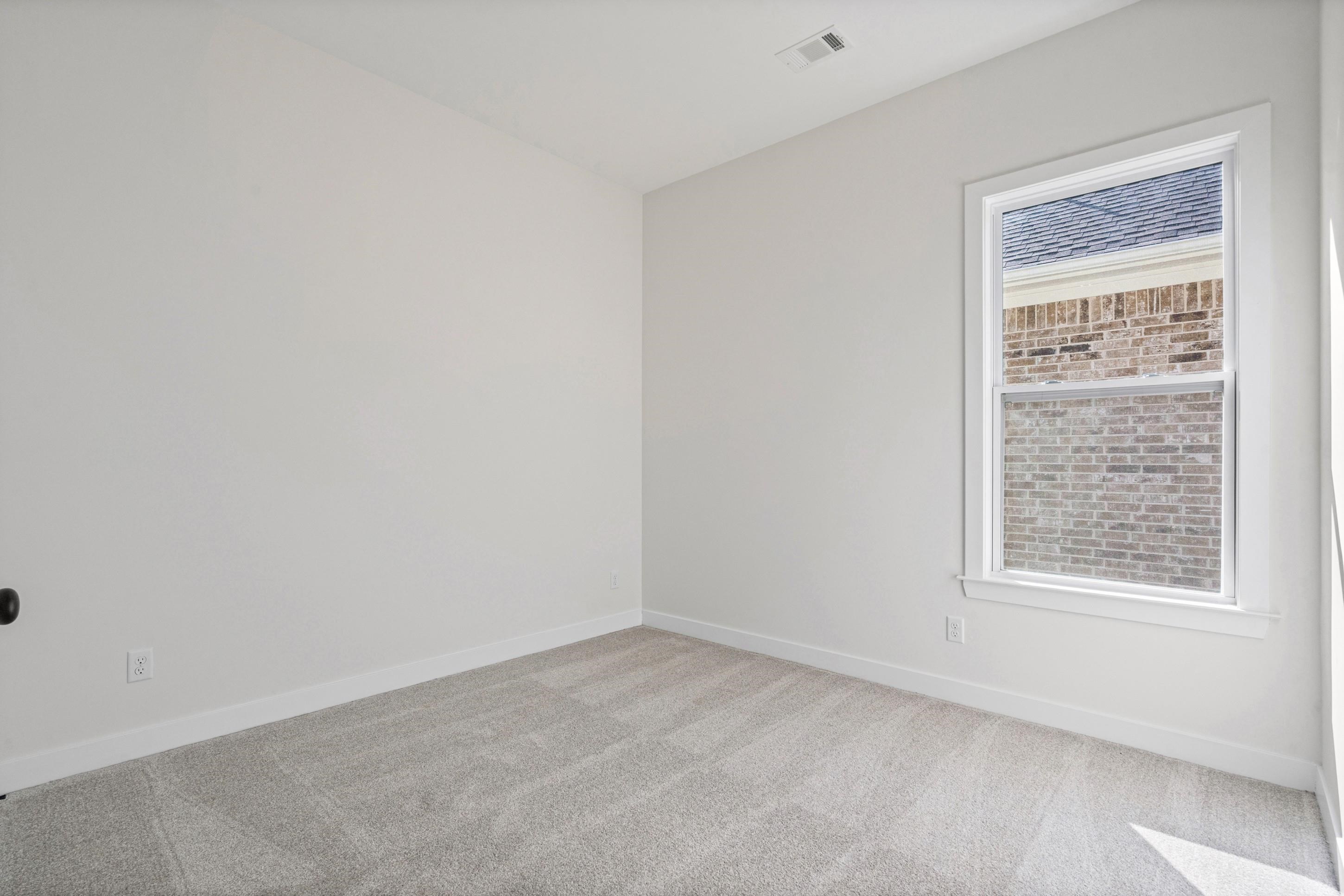 3130 Mannington Dr Property Photo 13