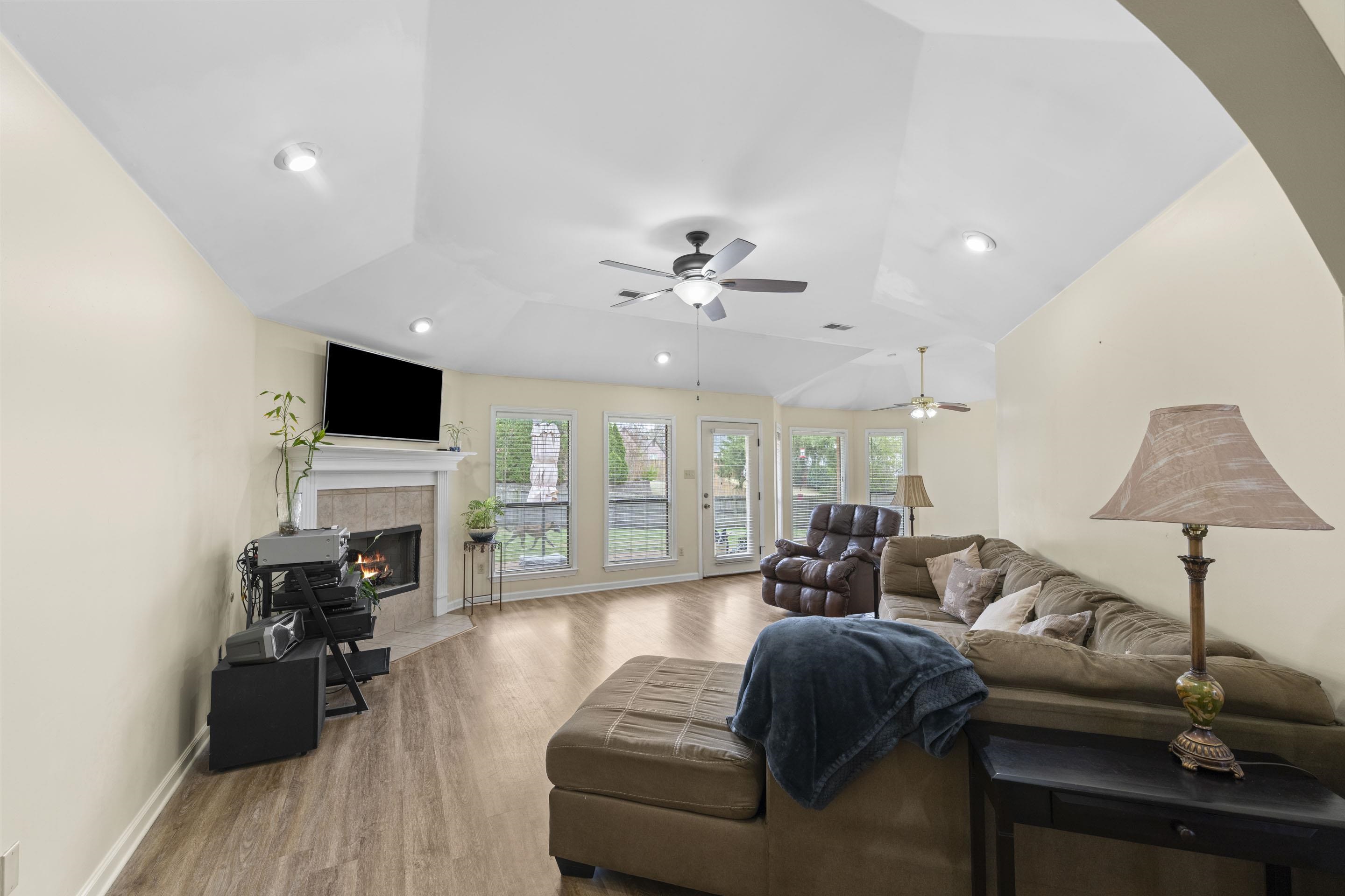 6767 Beagle Run Ln Property Photo 3